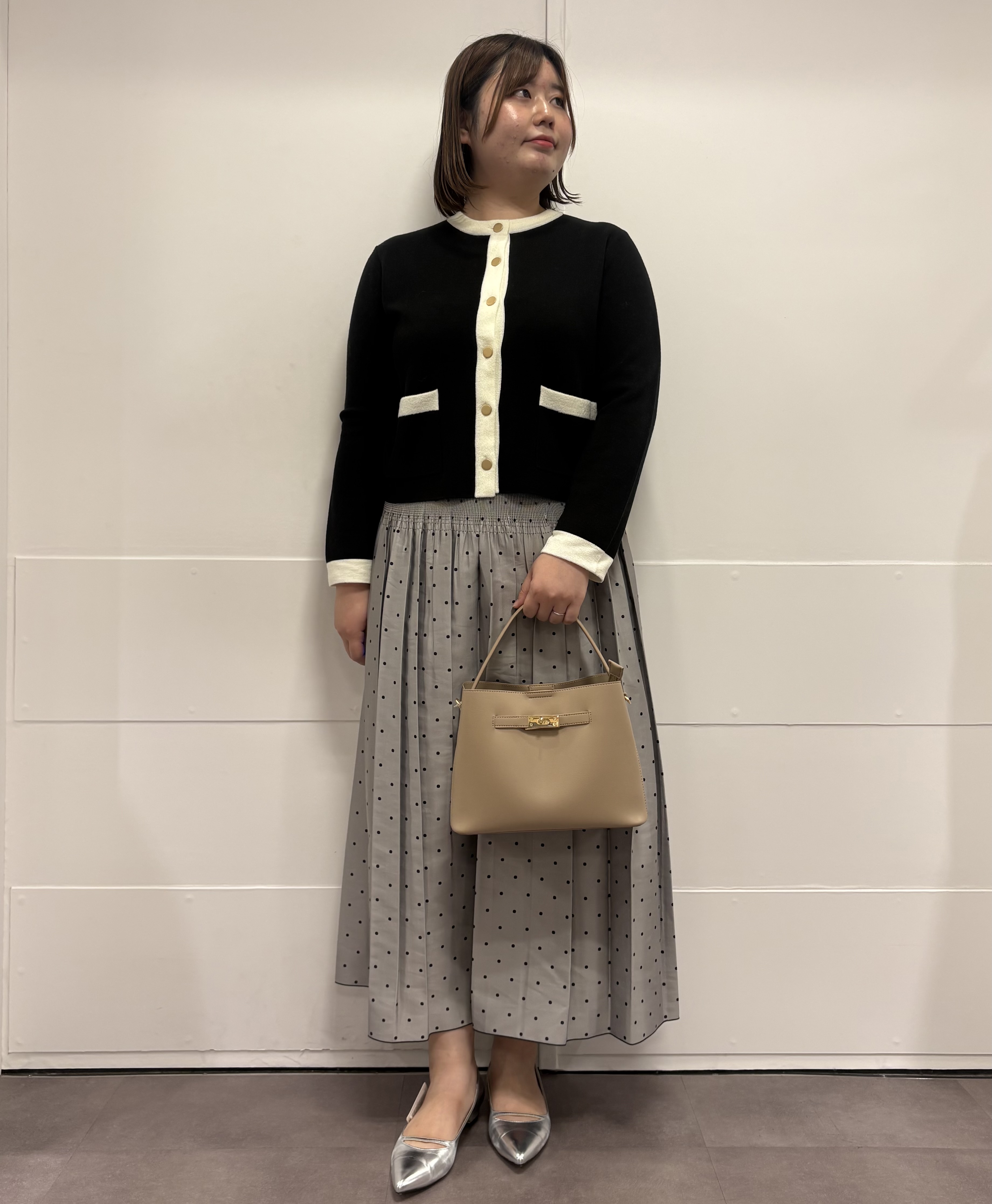 MIさんの「UNTITLED｜【アンサンブル可/ジャケットライク】モールラインカーディガン」を使ったコーディネート