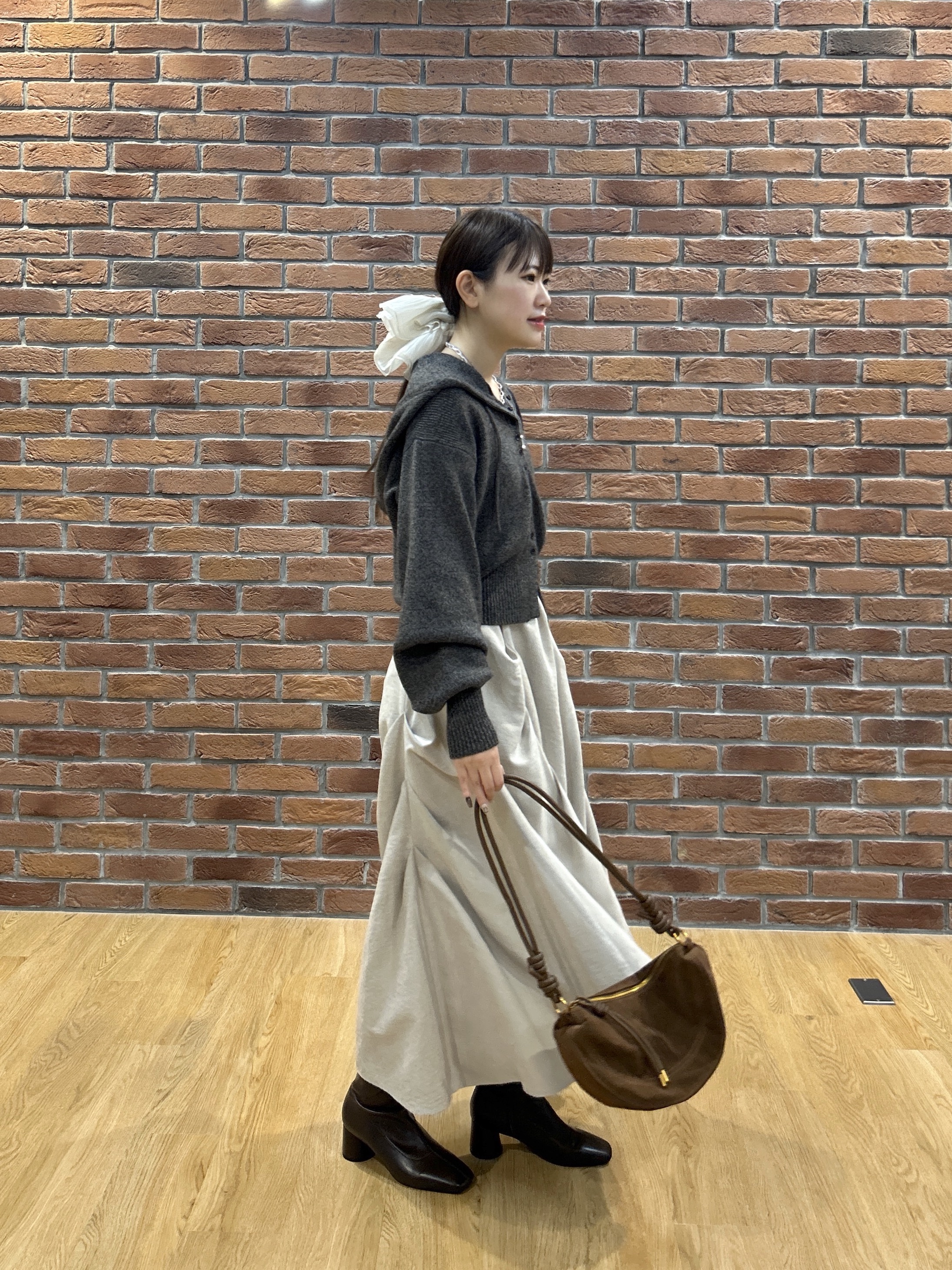 Renoさんの「INDIVI｜フーディニットカーディガン【LIVE紹介／上枝みどりさん着用】」を使ったコーディネート