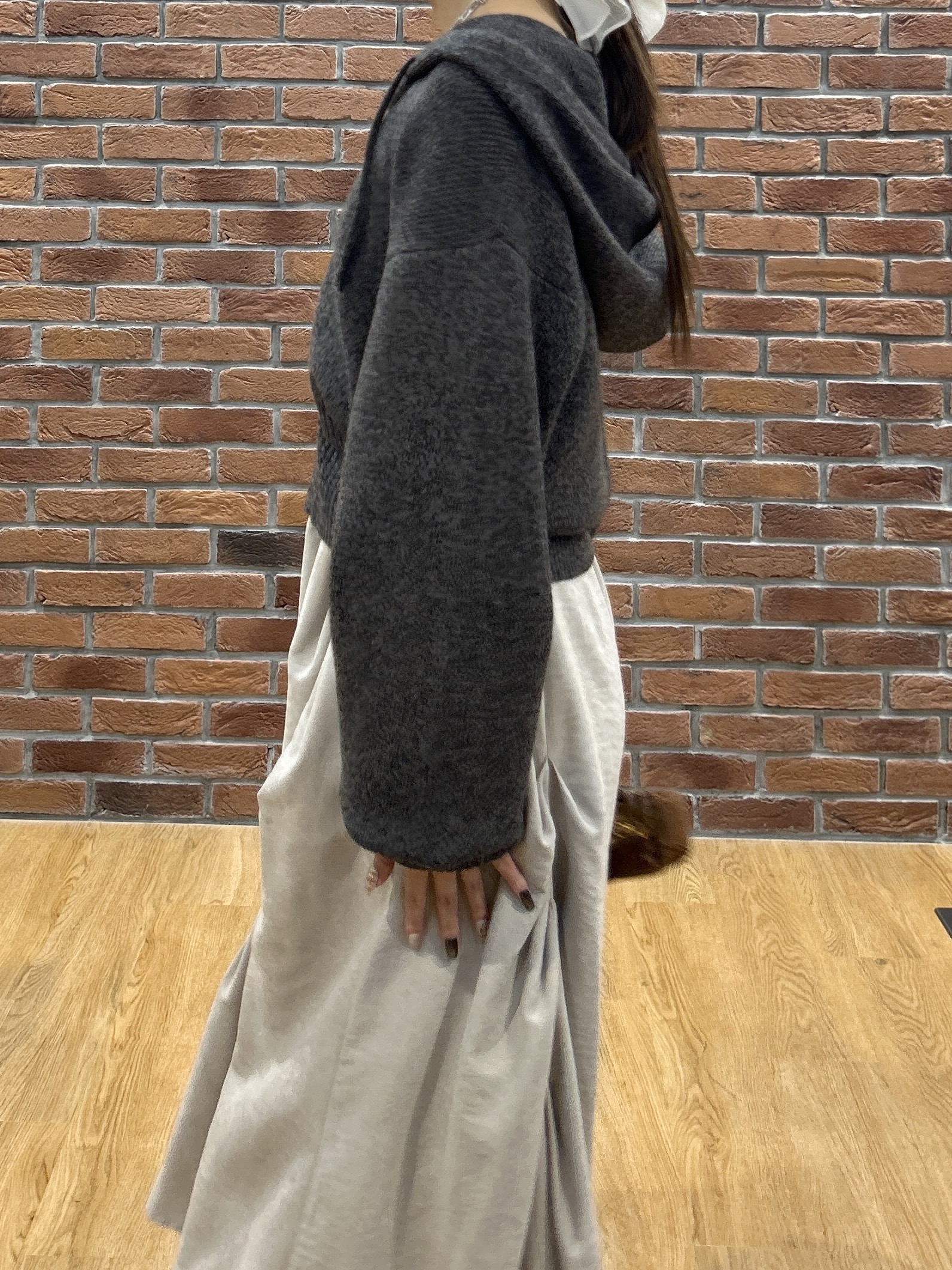 Renoさんの「INDIVI｜フーディニットカーディガン【LIVE紹介／上枝みどりさん着用】」を使ったコーディネート