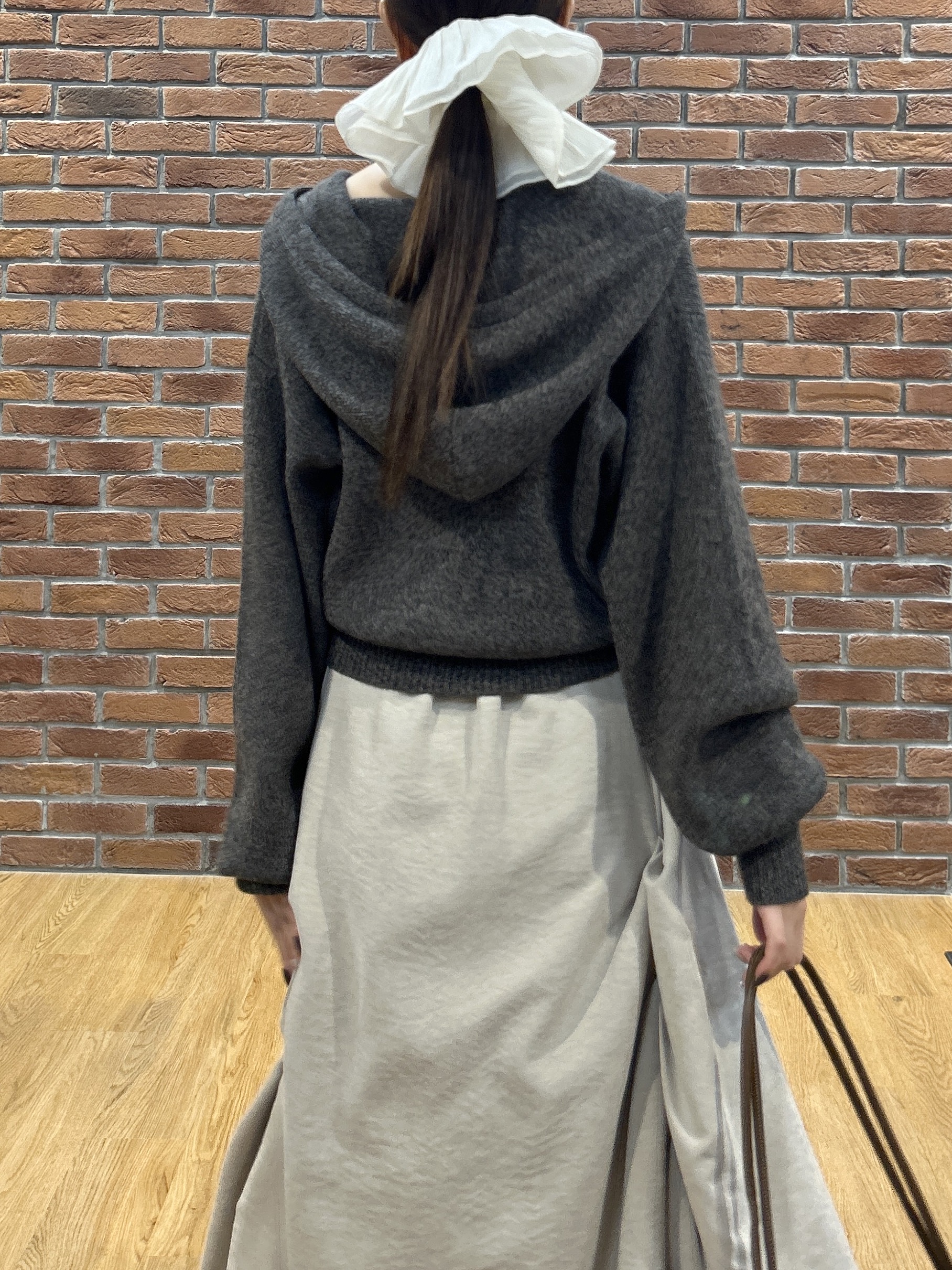Renoさんの「INDIVI｜フーディニットカーディガン【LIVE紹介／上枝みどりさん着用】」を使ったコーディネート