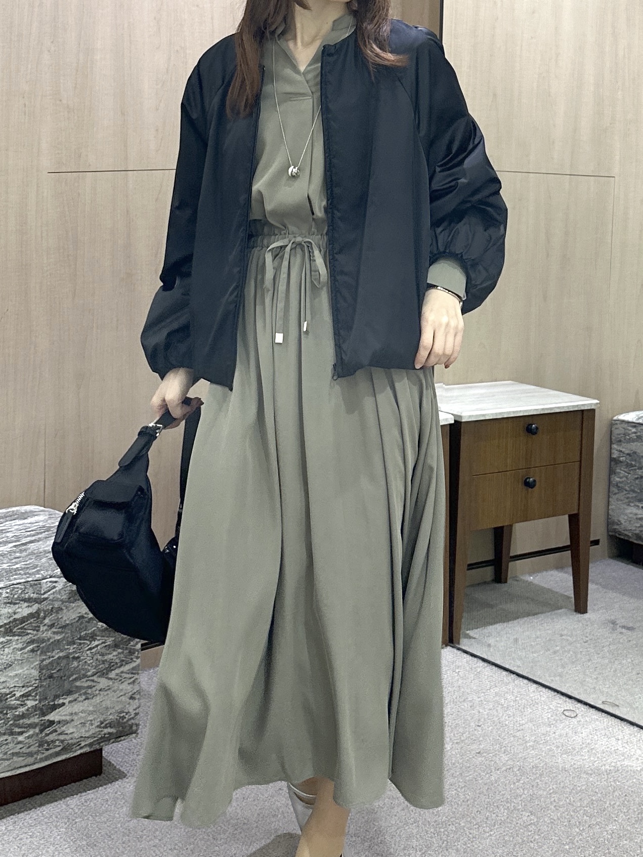 Miwaさんの「UNTITLED｜ドロストデザインワンピース」を使ったコーディネート
