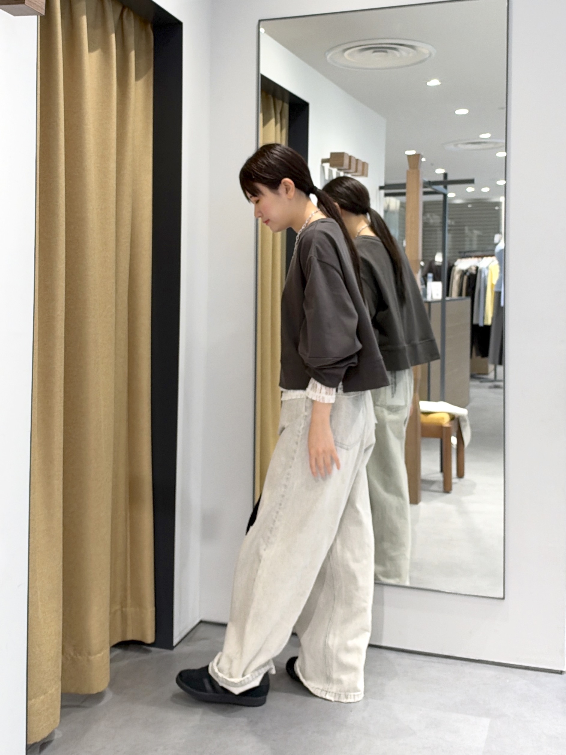 Renoさんの「INDIVI｜ロングスリーブフォルムカットソー【洗える】」を使ったコーディネート