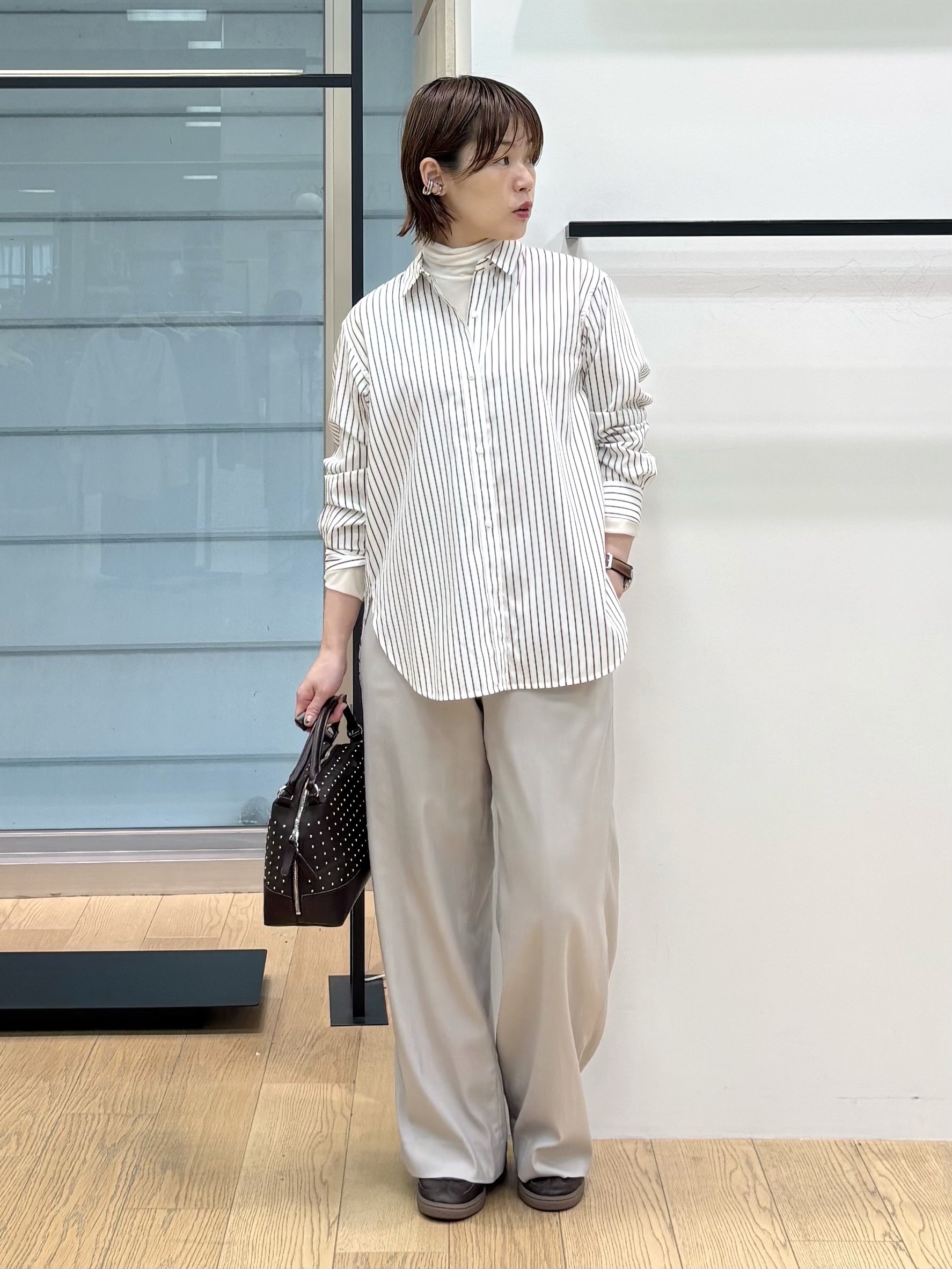 asamiさんの「INDIVI｜【2WAY／ストライプ柄】ベーシックシャツ」を使ったコーディネート