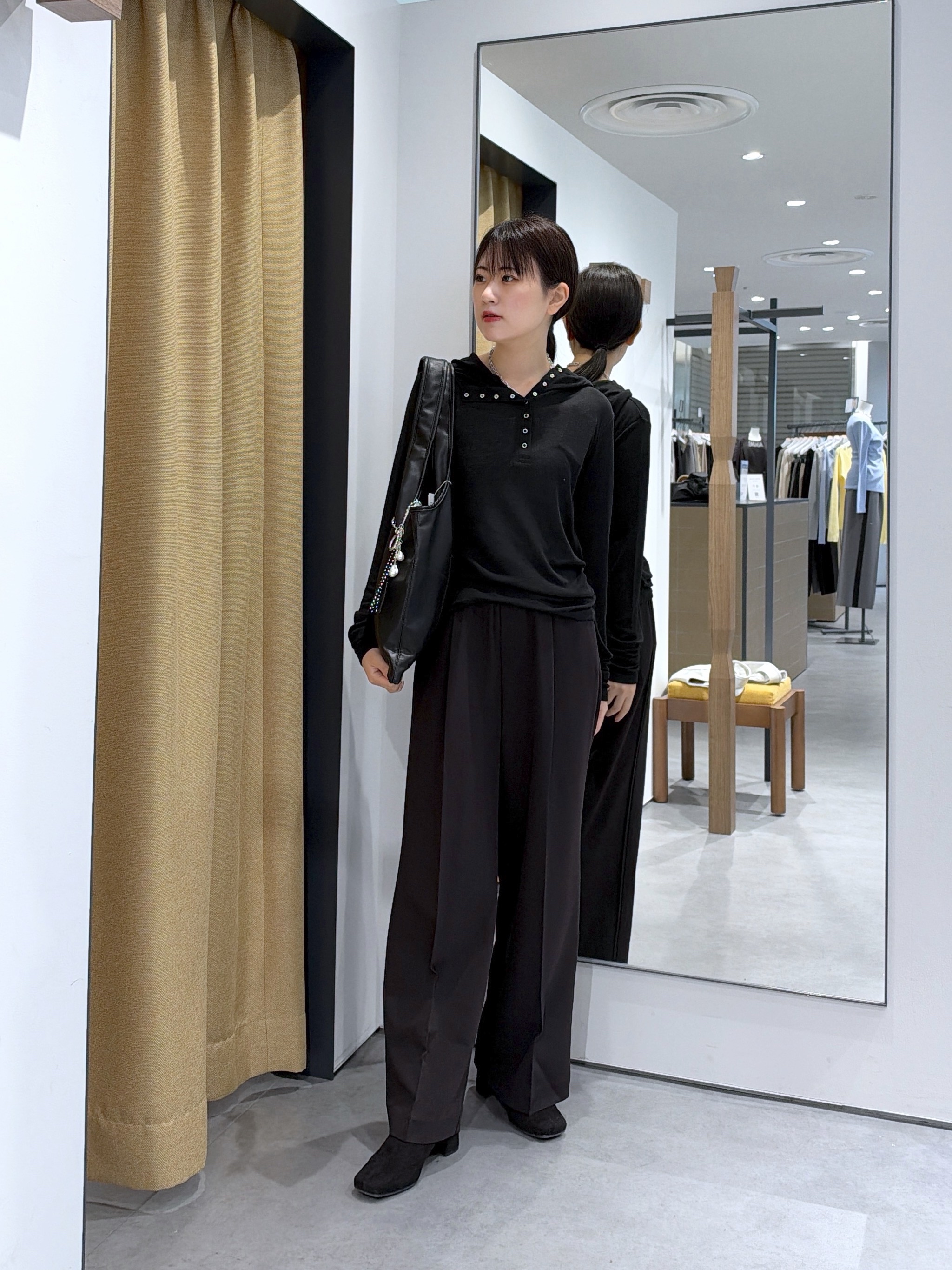 Renoさんの「INDIVI｜フーディシアーカットソー【LIVE紹介／上枝みどりさん着用】」を使ったコーディネート