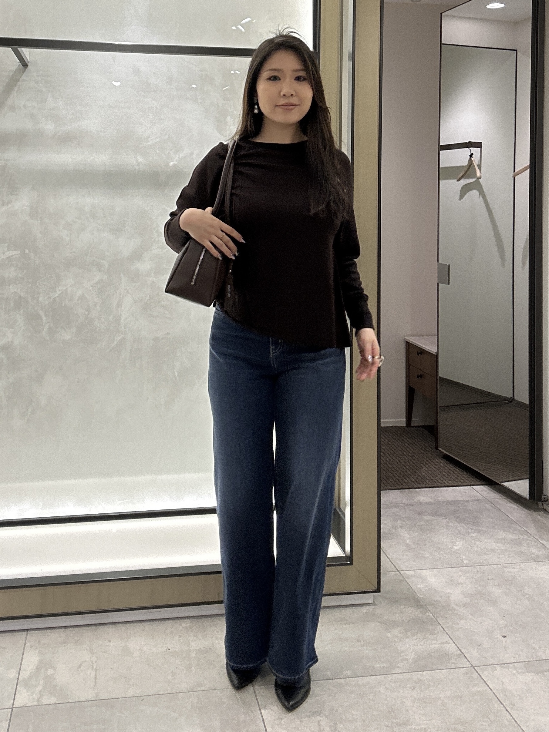 YURIさんの「UNTITLED｜【きれいに体型カバー/8色展開】Aラインシルエットニットプルオーバー」を使ったコーディネート