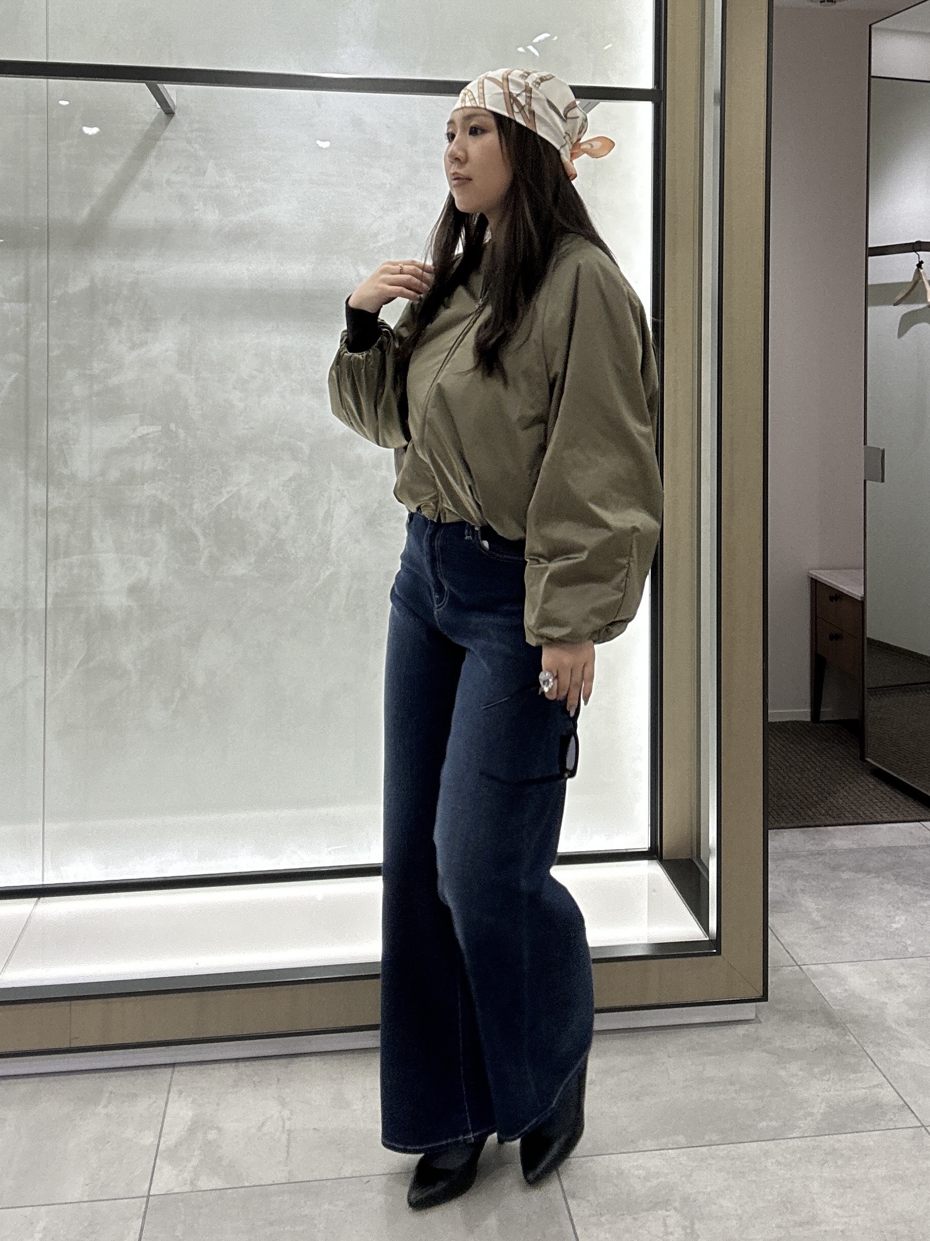 YURIさんの「UNTITLED｜【きれいに体型カバー/8色展開】Aラインシルエットニットプルオーバー」を使ったコーディネート