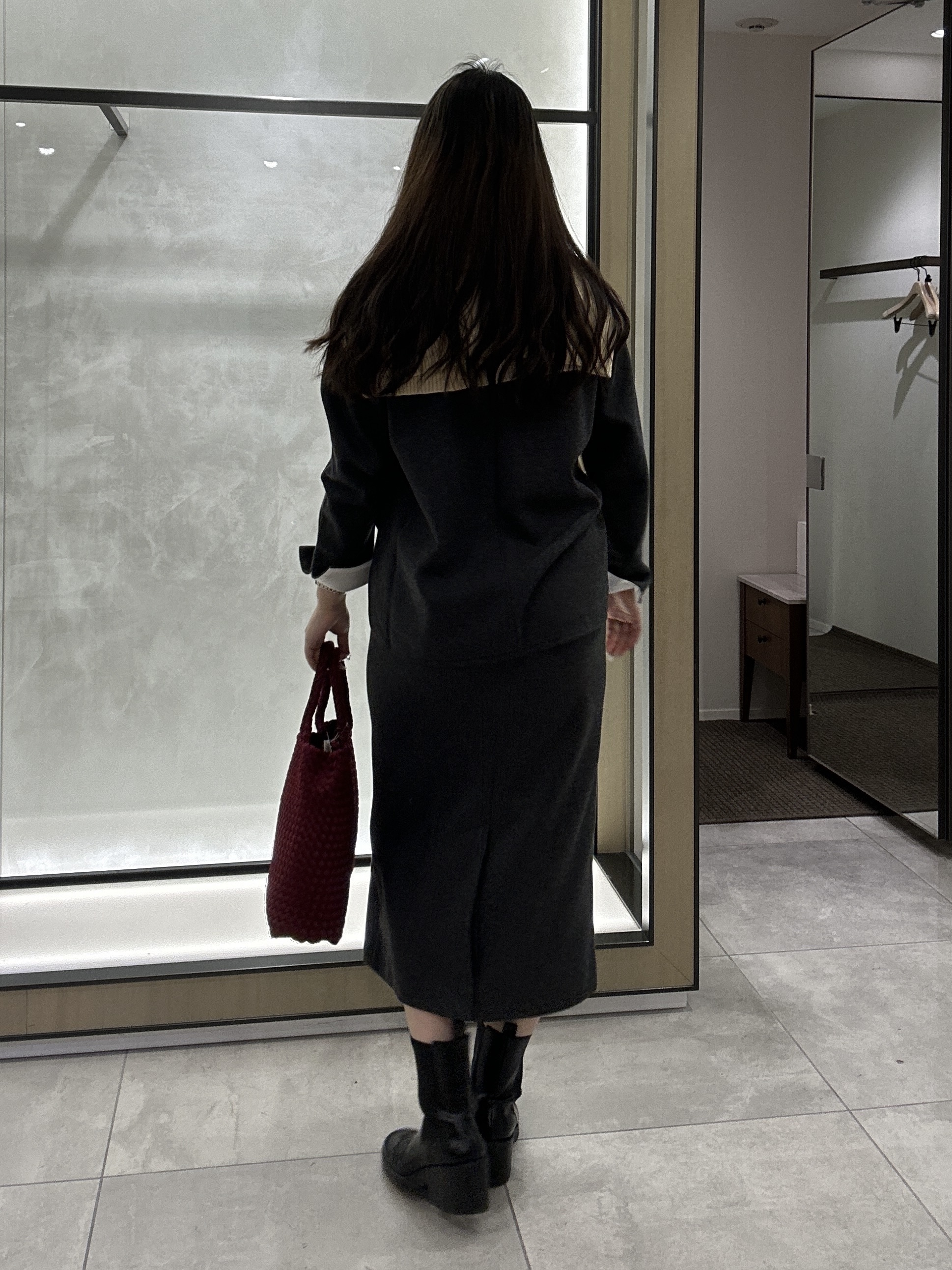 YURIさんの「UNTITLED｜【アレンジ自在】ロングパール調ネックレス」を使ったコーディネート