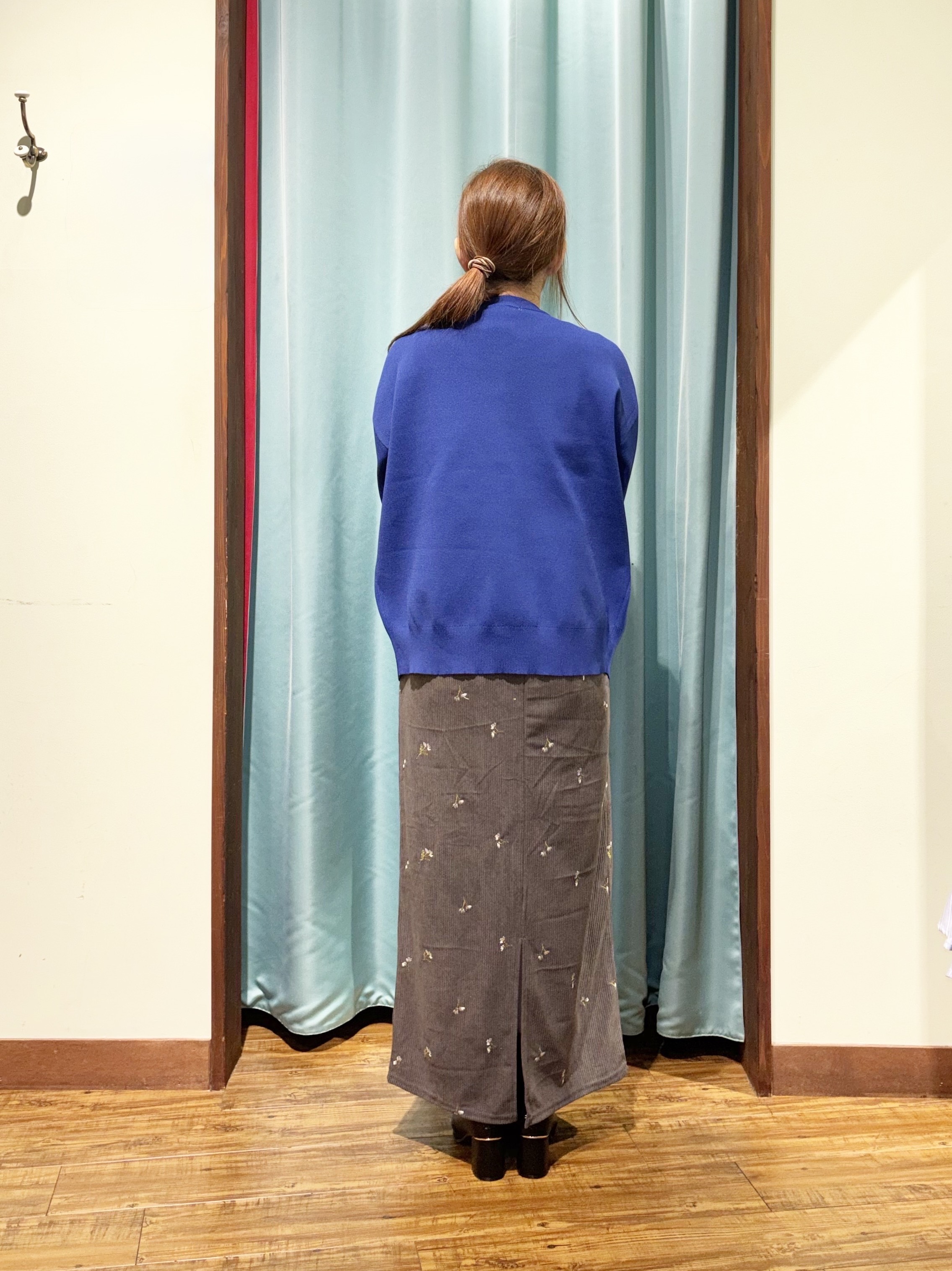 tukiさんの「SHOO･LA･RUE｜【セットアップ可/洗濯機可】軽やかに羽織れる スポンディッシュ ニットカーディガン」を使ったコーディネート