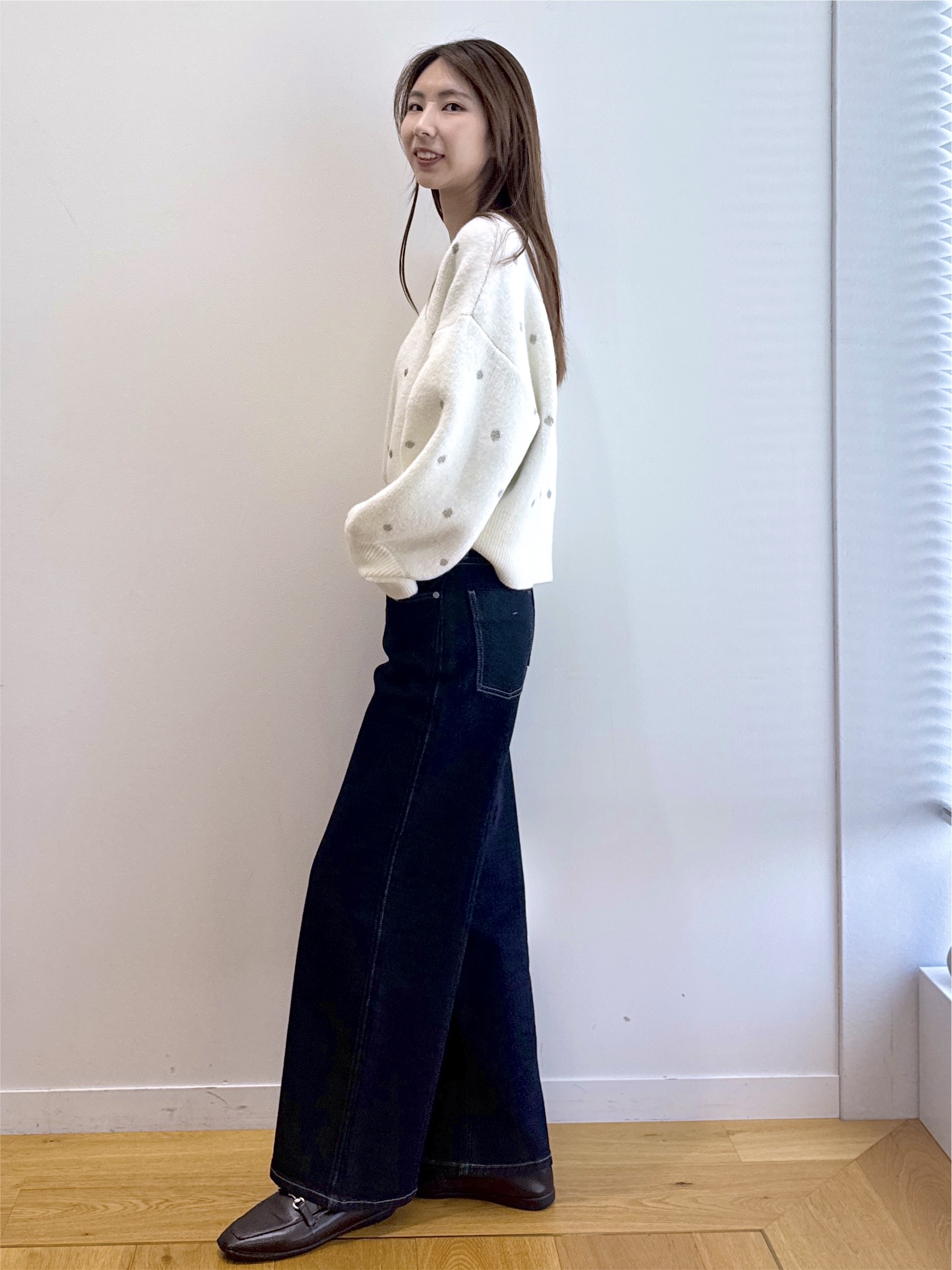 めぐさんの「OPAQUE.CLIP｜ラメドット柄ジャガードプルオーバーニット」を使ったコーディネート