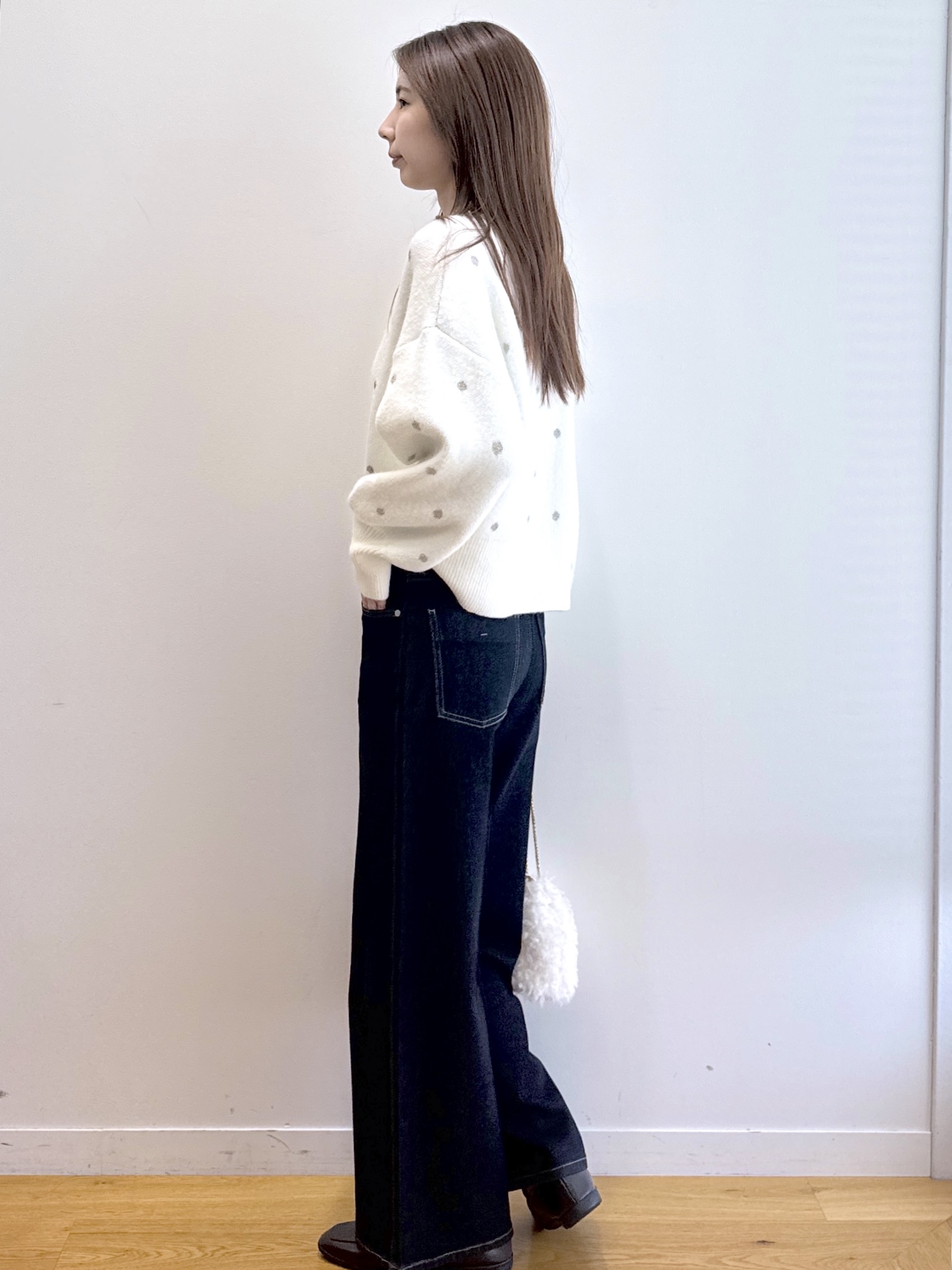 めぐさんの「OPAQUE.CLIP｜ラメドット柄ジャガードプルオーバーニット」を使ったコーディネート