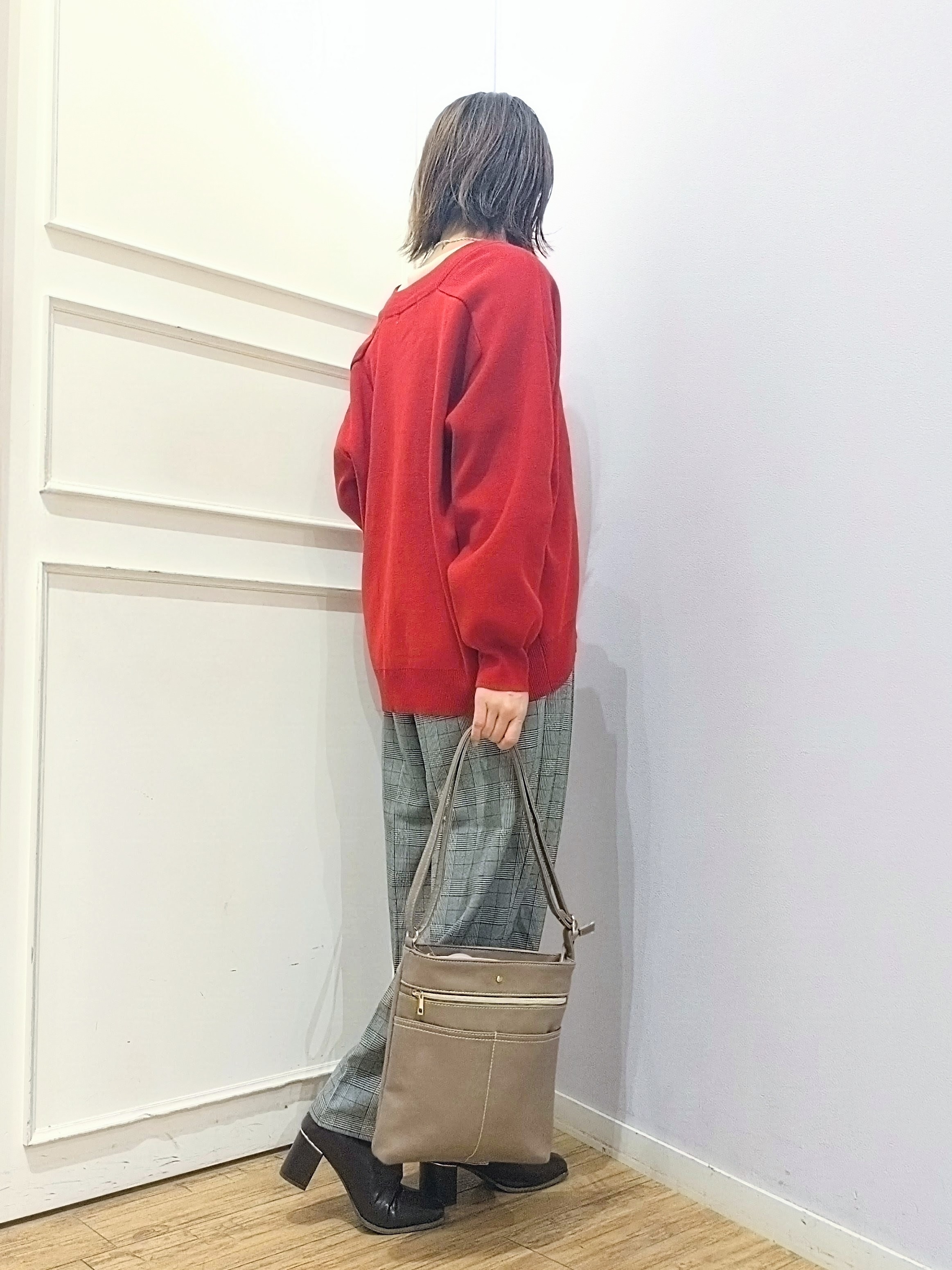 miomioさんの「SHOO･LA･RUE｜【毛玉になりにくい/S-LL/洗濯機可/体型カバー】Vネックゆったりカーディガン」を使ったコーディネート