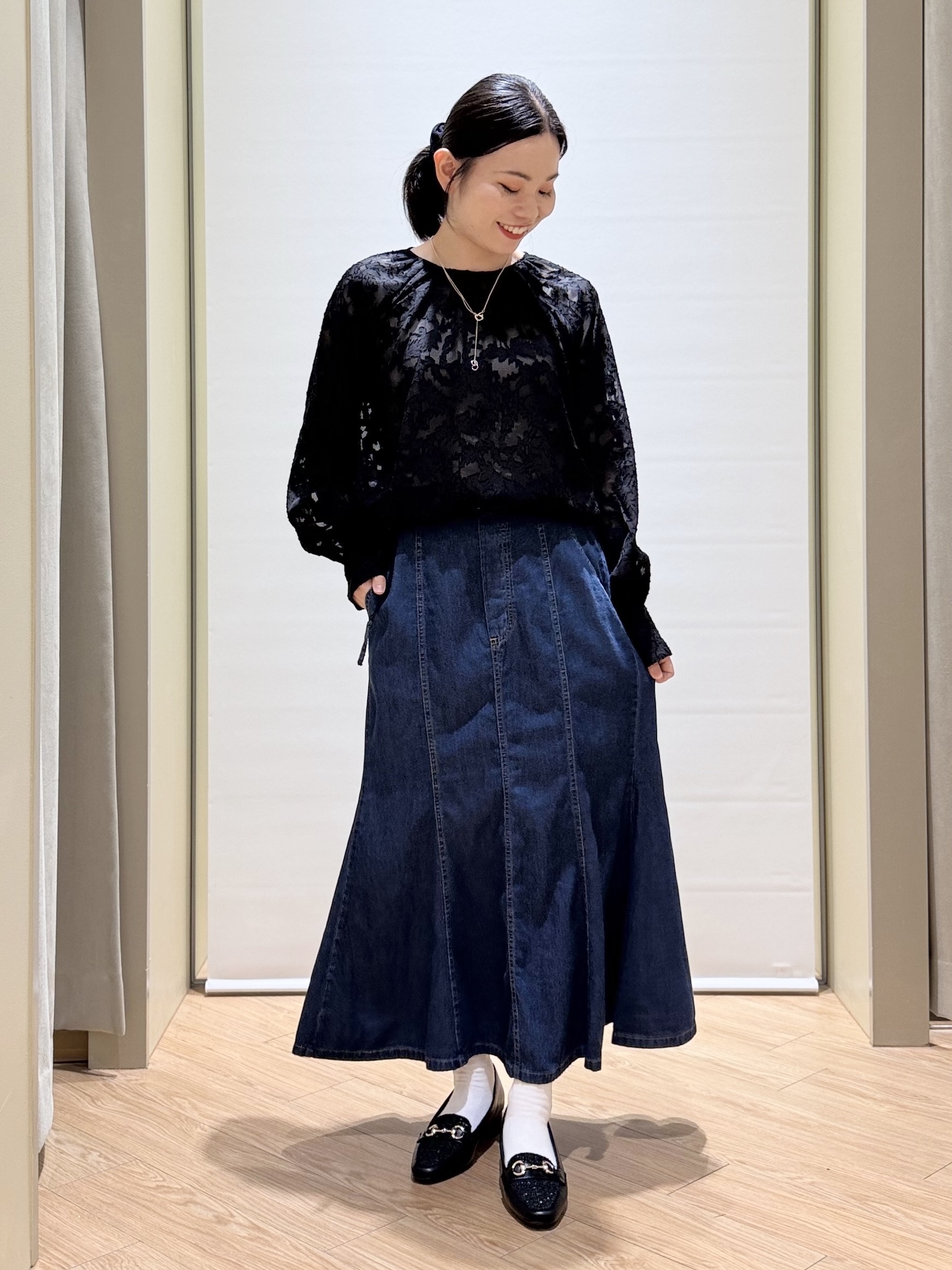 あんりさんの「grove｜【撥水／シルエット2WAY】ゆったり着られて体型カバー◎ スタンドネック テントラインコート」を使ったコーディネート