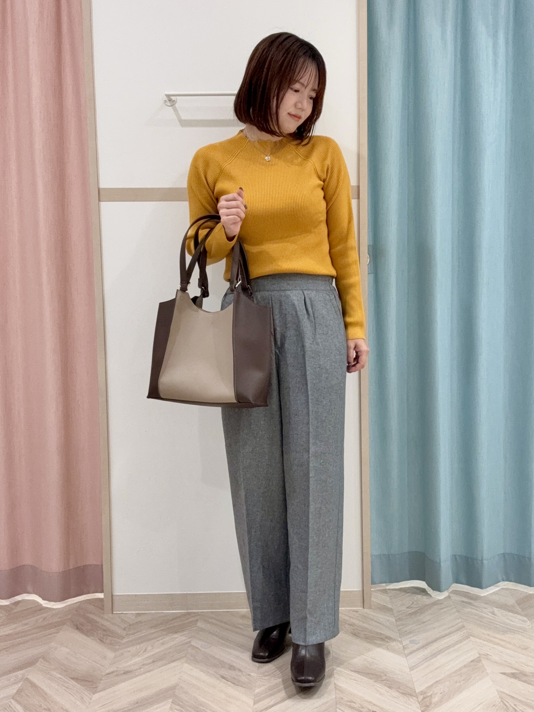 kさんの「SHOO･LA･RUE｜【絶妙なゆるピタ/S-LL/洗濯機可】ちくちくしにくいリブハイネック やわらかニット」を使ったコーディネート