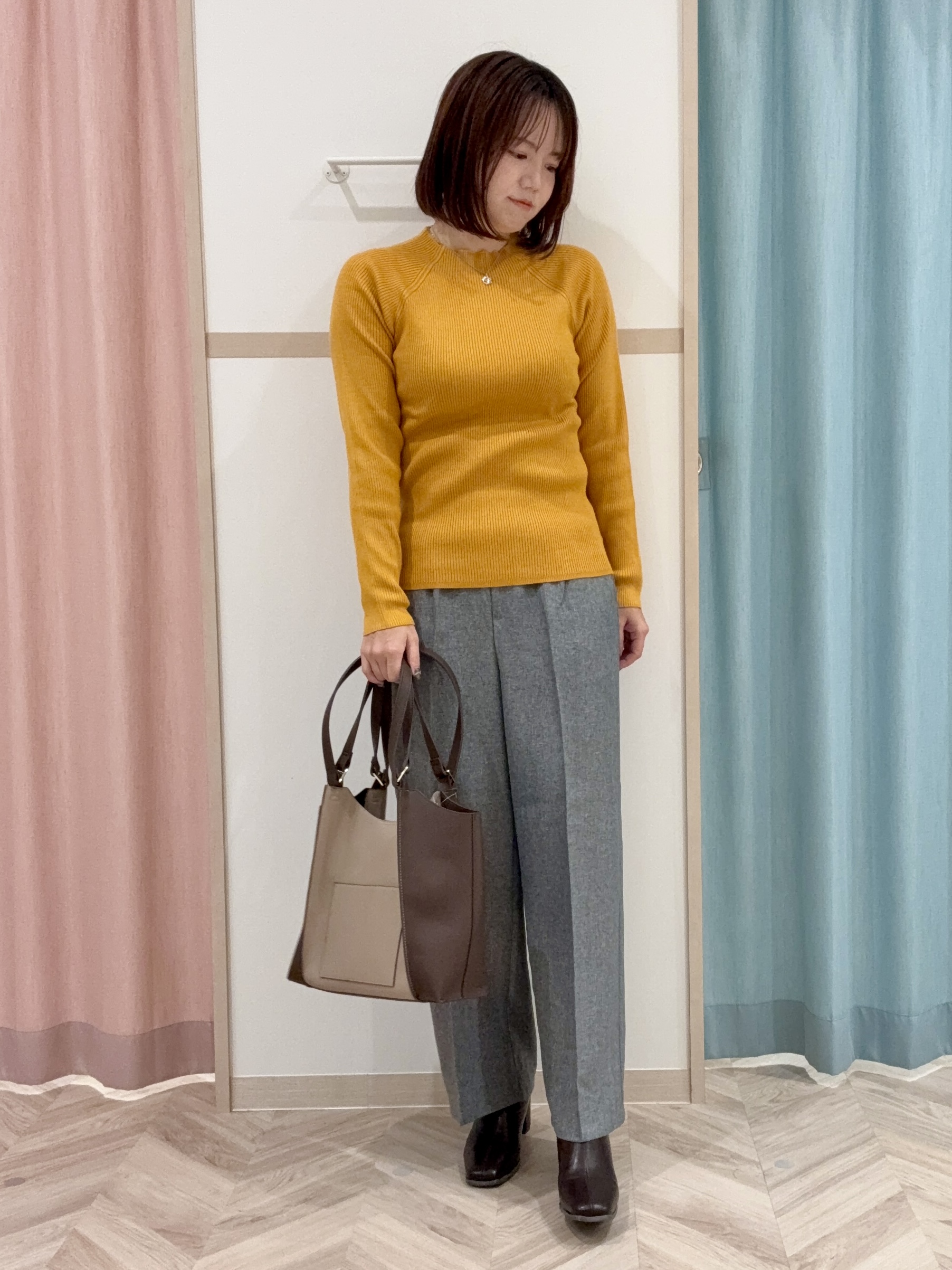 kさんの「SHOO･LA･RUE｜【絶妙なゆるピタ/S-LL/洗濯機可】ちくちくしにくいリブハイネック やわらかニット」を使ったコーディネート
