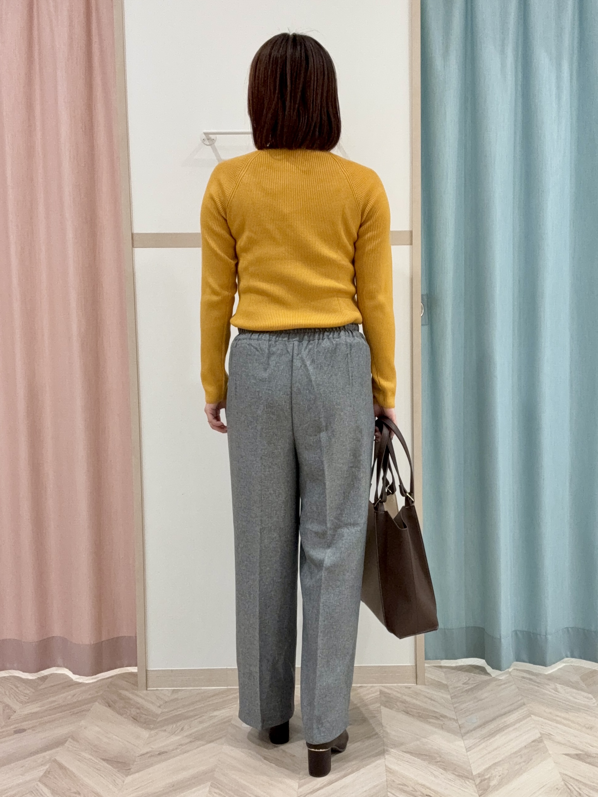 kさんの「SHOO･LA･RUE｜【絶妙なゆるピタ/S-LL/洗濯機可】ちくちくしにくいリブハイネック やわらかニット」を使ったコーディネート
