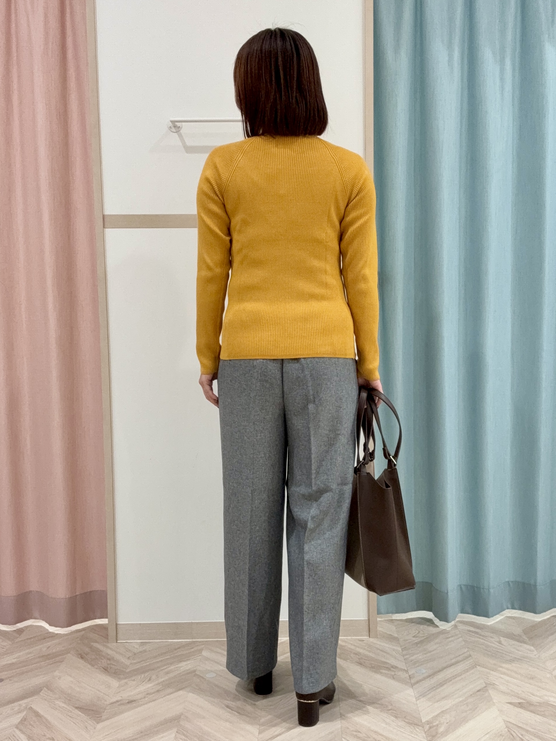 kさんの「SHOO･LA･RUE｜【絶妙なゆるピタ/S-LL/洗濯機可】ちくちくしにくいリブハイネック やわらかニット」を使ったコーディネート