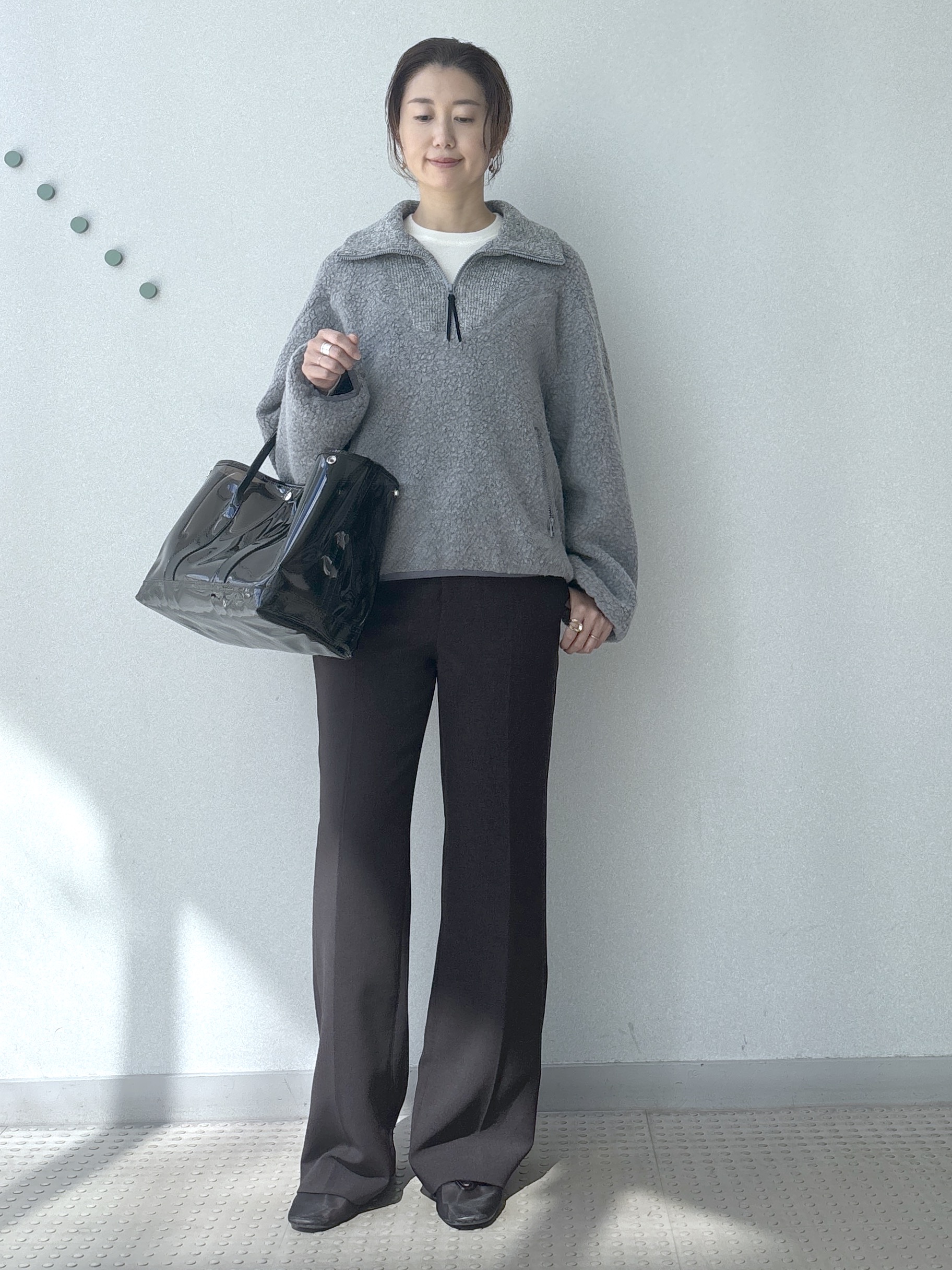 saitoさんの「DRESSTERIOR｜ストレッチ フルニードルニット」を使ったコーディネート
