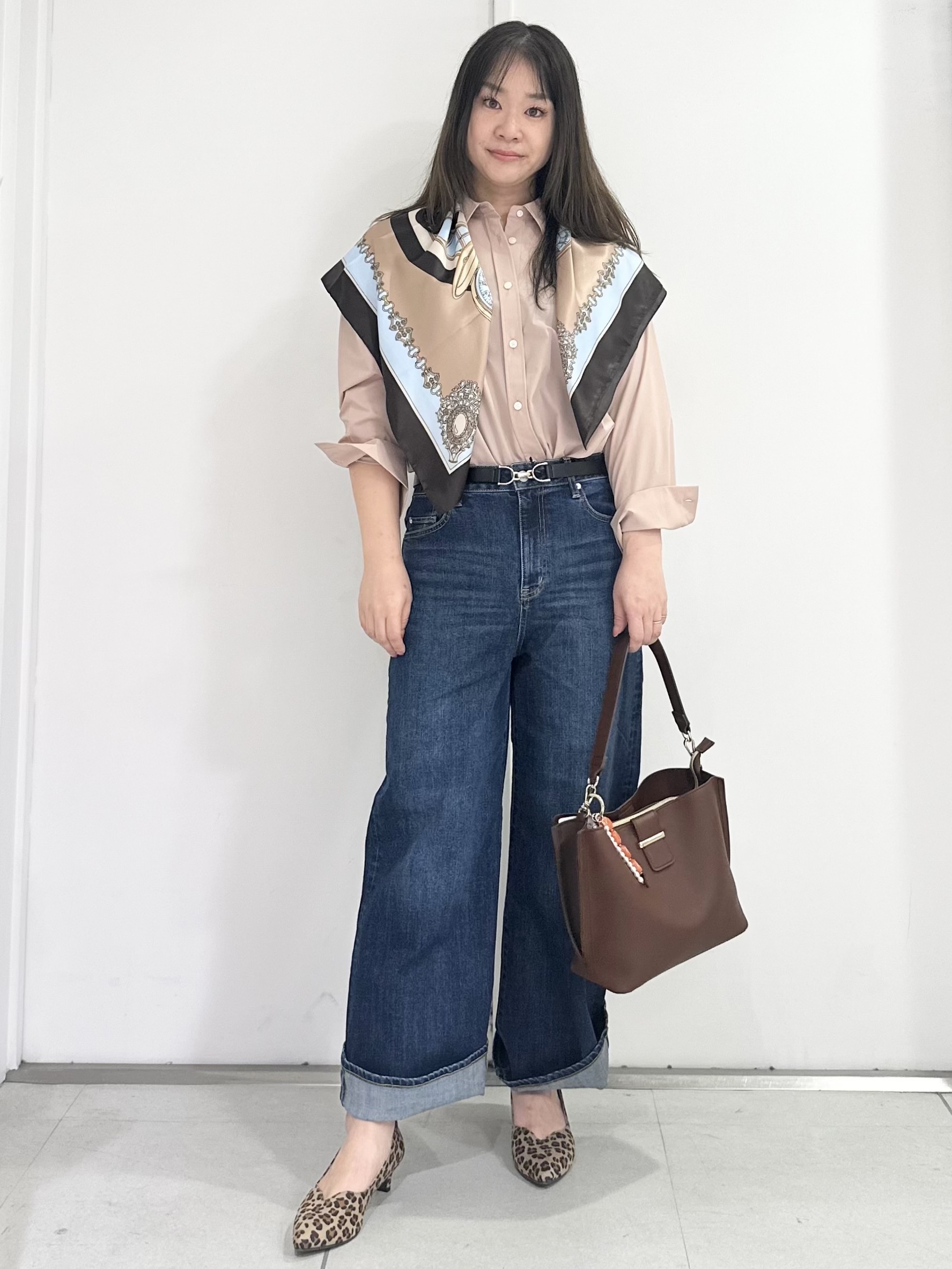 miさんの「Reflect｜【羽織◎】オフボディシルエットシャツ」を使ったコーディネート