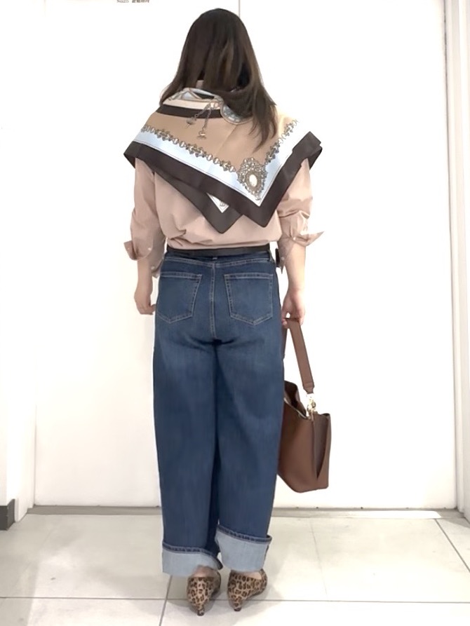 miさんの「Reflect｜【羽織◎】オフボディシルエットシャツ」を使ったコーディネート