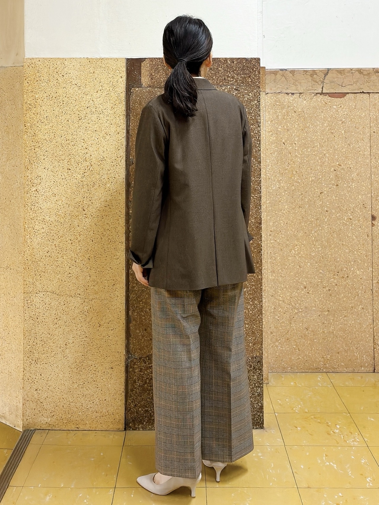 hattoriさんの「INDIVI｜【洗濯機OK／ストレッチ◎】ストレートワイドパンツ」を使ったコーディネート