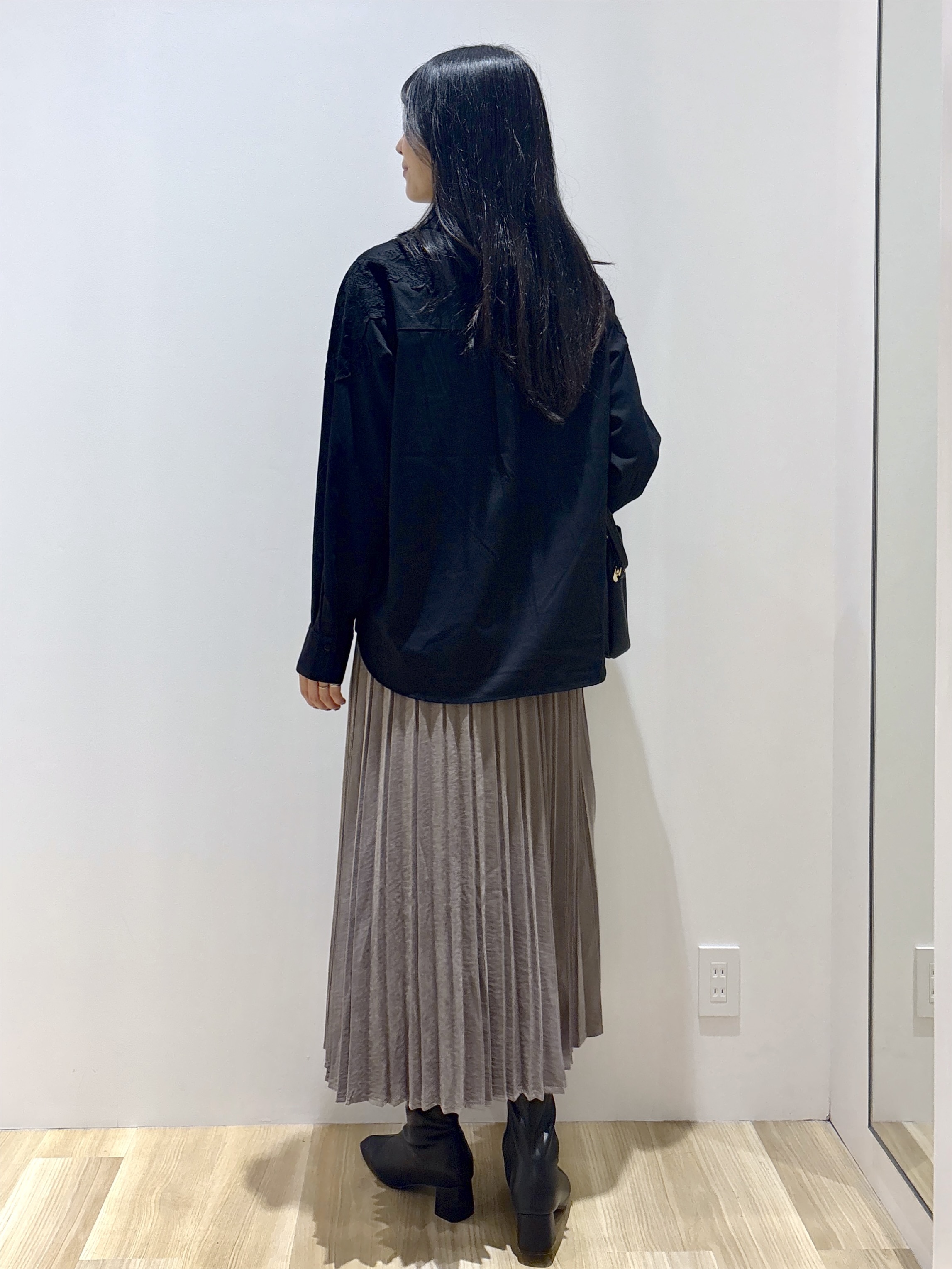 sachikoさんの「OPAQUE.CLIP｜レースモチーフドッキングシャツ【洗濯機OK】」を使ったコーディネート
