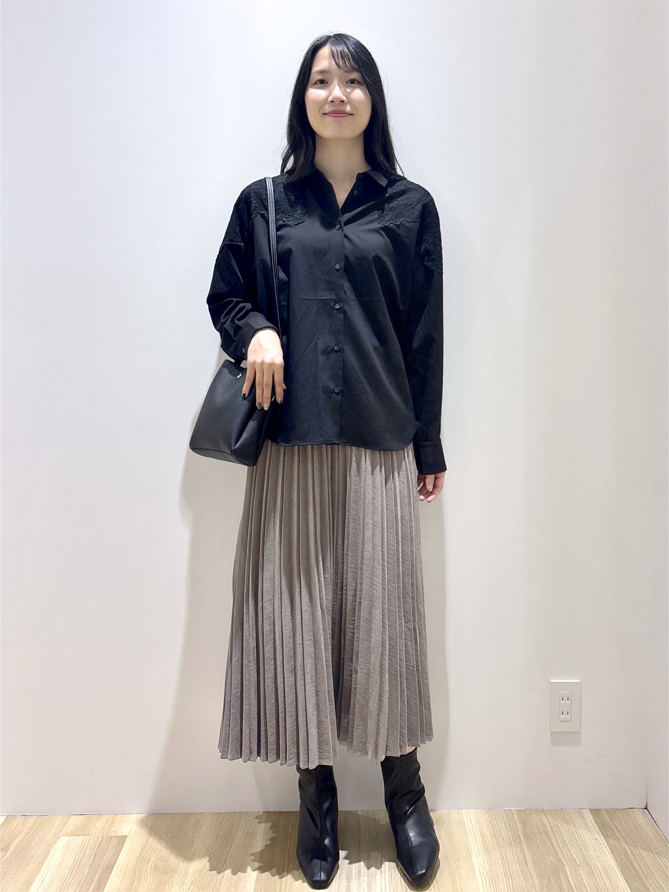 sachikoさんの「OPAQUE.CLIP｜レースモチーフドッキングシャツ【洗濯機OK】」を使ったコーディネート