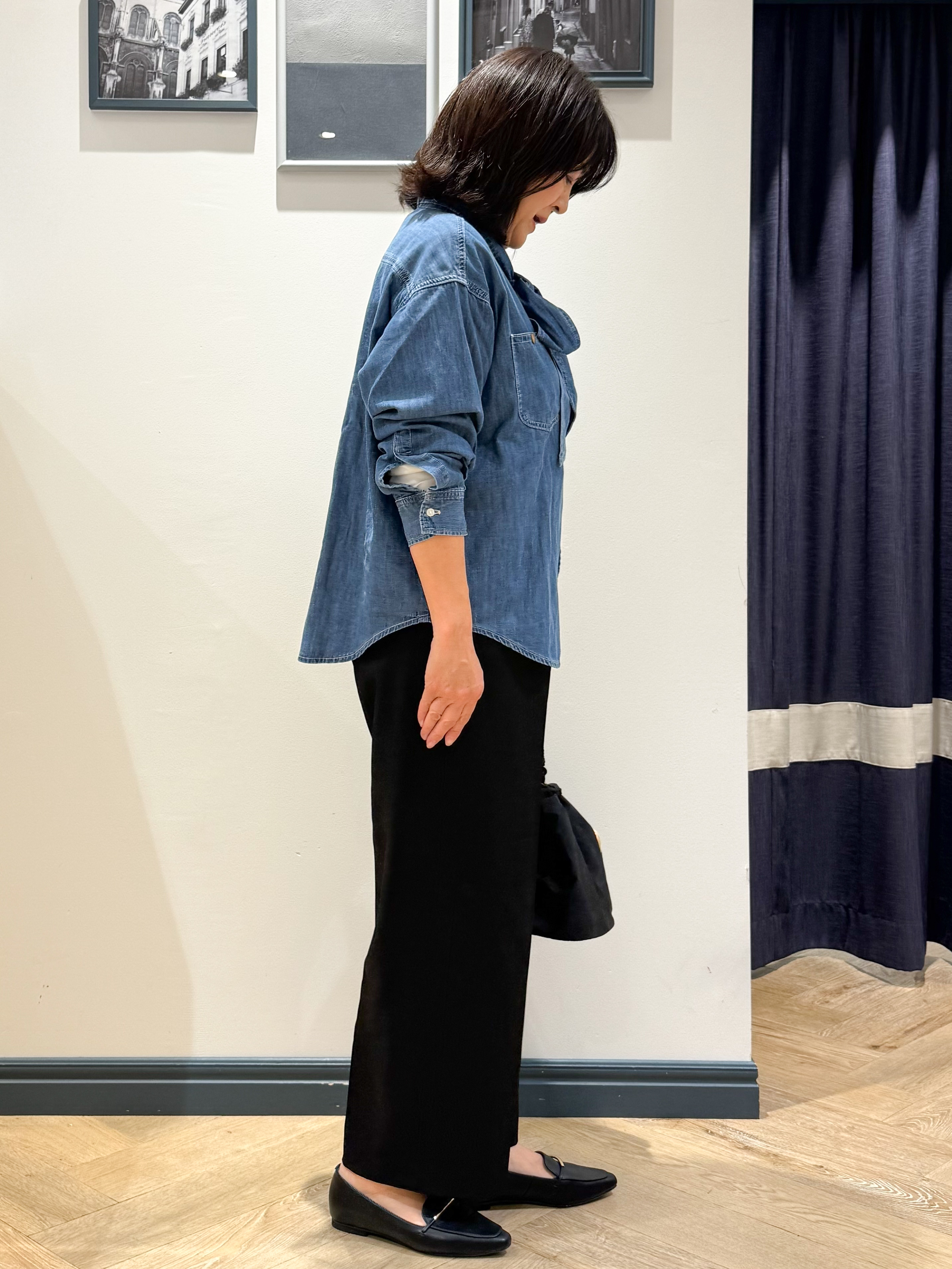 Lilyさんの「grove｜【Lee&times;grove別注】DENIM BOWTIE SHIRTS」を使ったコーディネート
