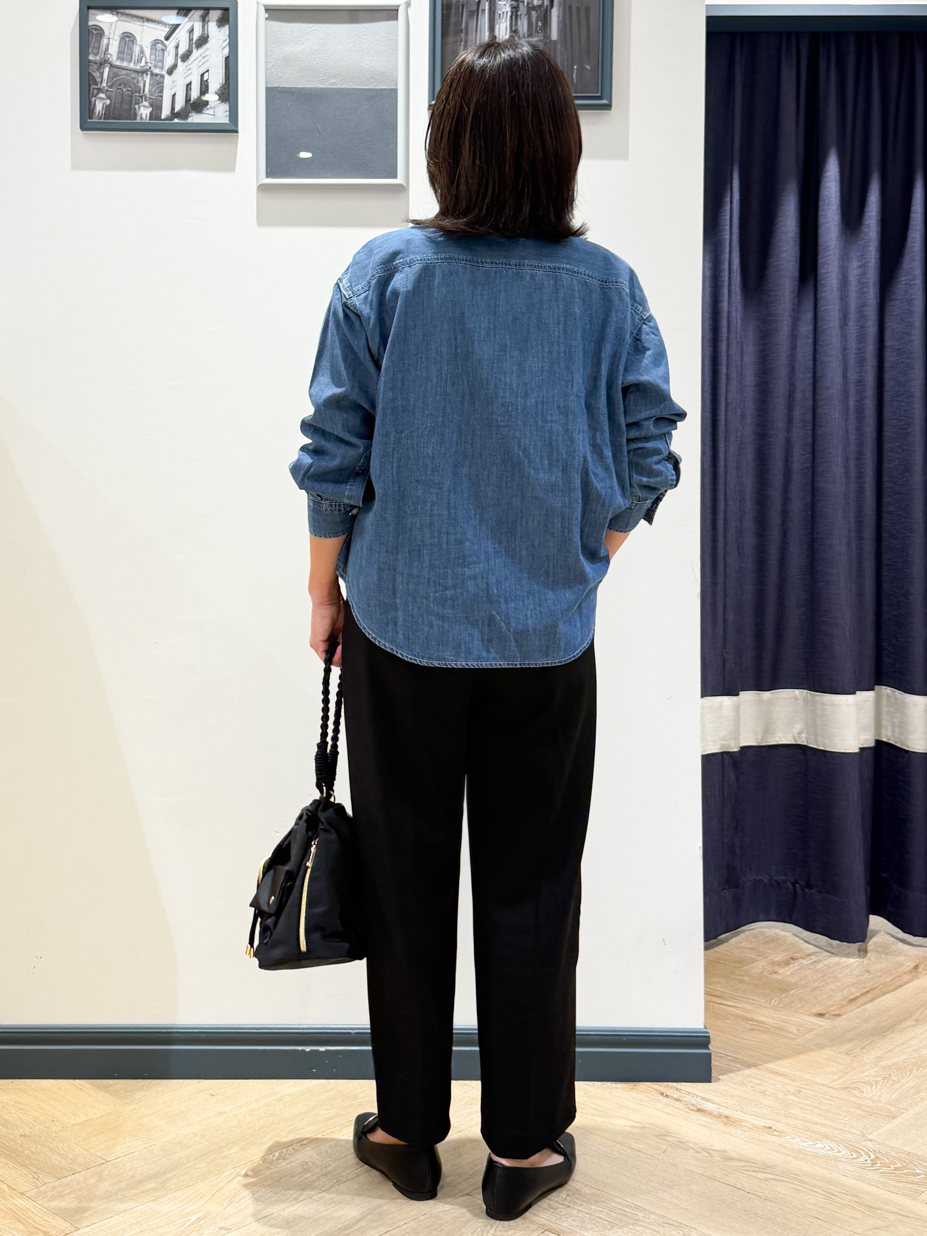 Lilyさんの「grove｜【Lee&times;grove別注】DENIM BOWTIE SHIRTS」を使ったコーディネート