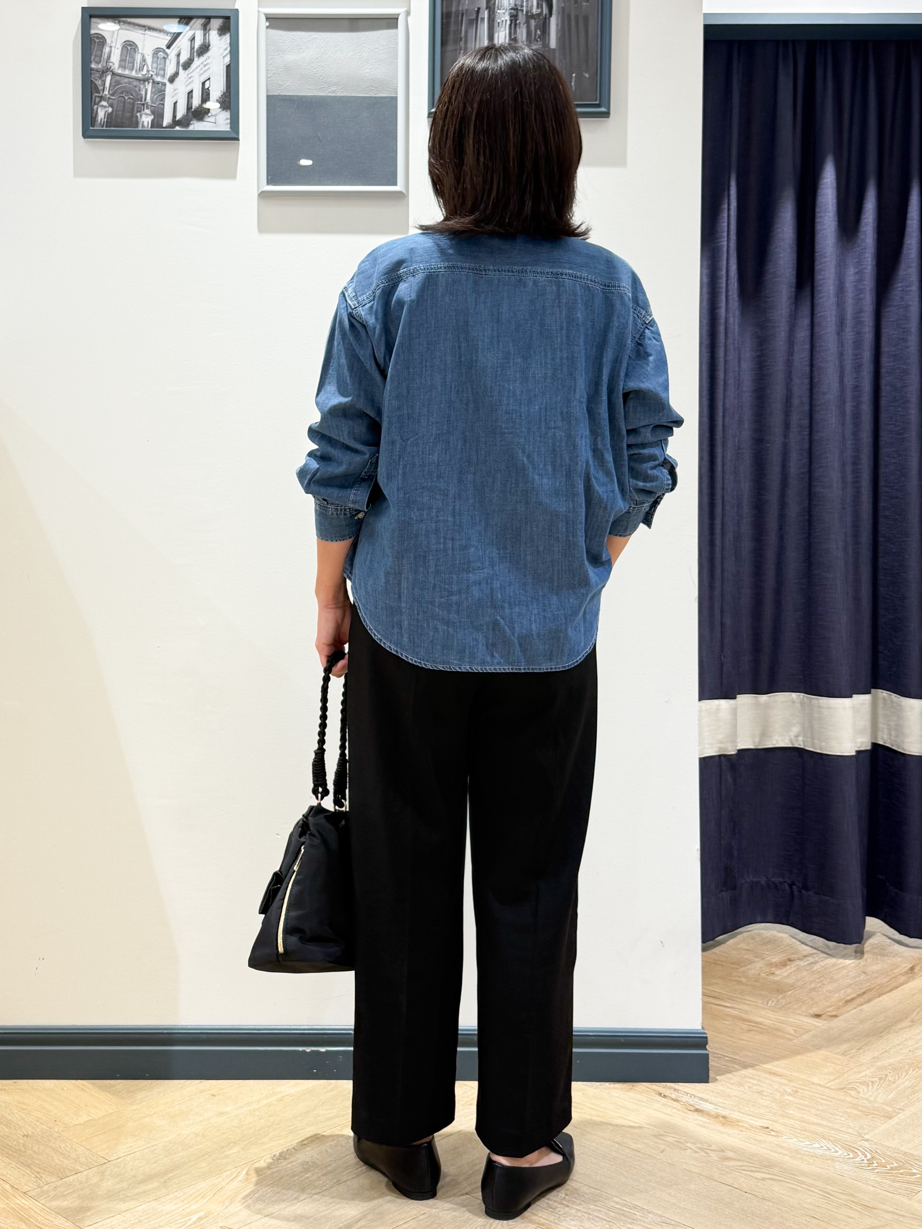 Lilyさんの「grove｜【Lee&times;grove別注】DENIM BOWTIE SHIRTS」を使ったコーディネート