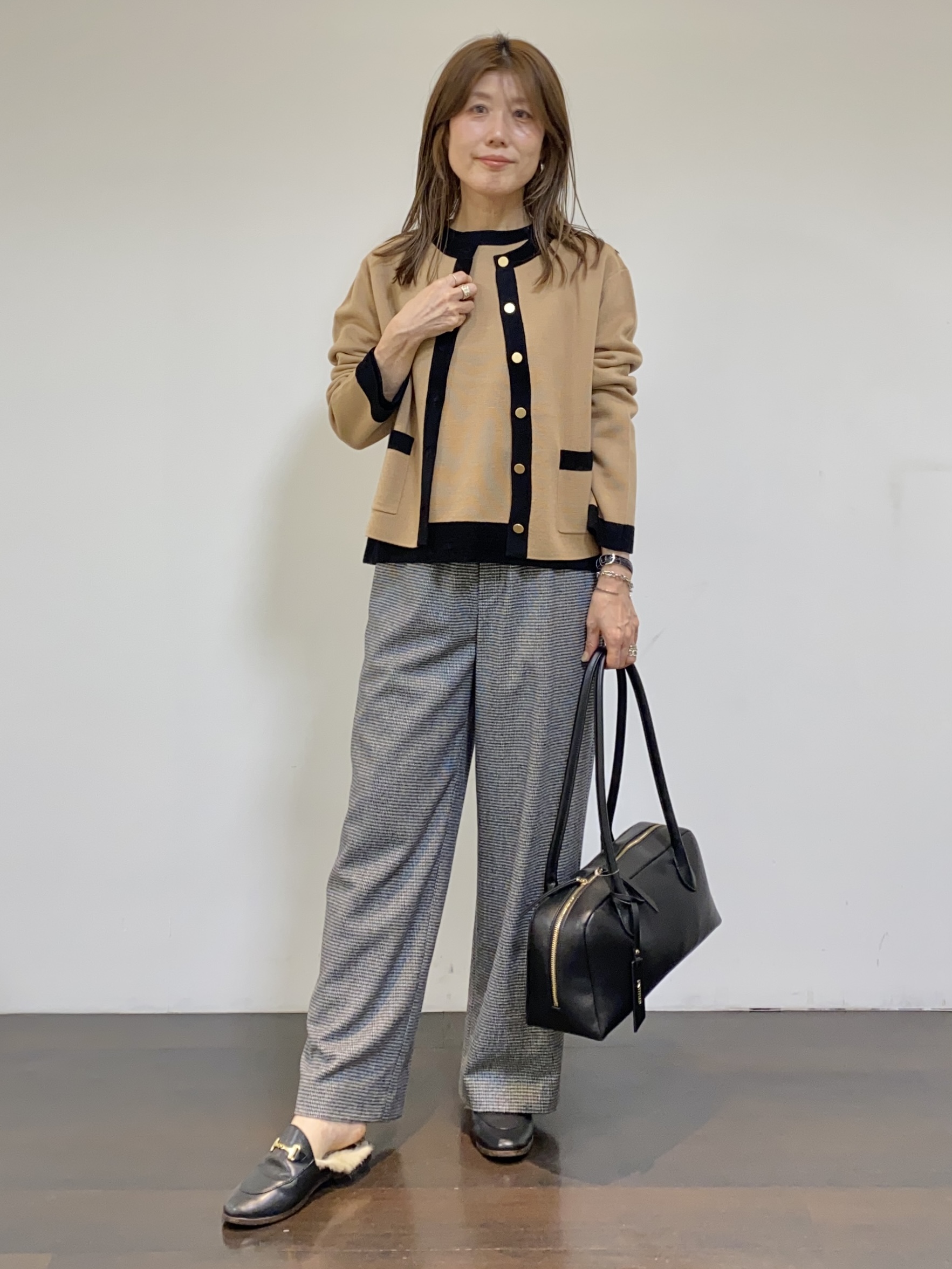 tomoさんの「UNTITLED｜【アンサンブル可/ジャケットライク】モールラインカーディガン」を使ったコーディネート