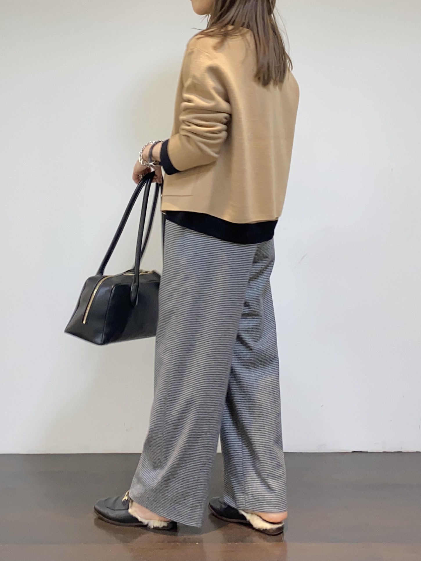 tomoさんの「UNTITLED｜【アンサンブル可/ジャケットライク】モールラインカーディガン」を使ったコーディネート