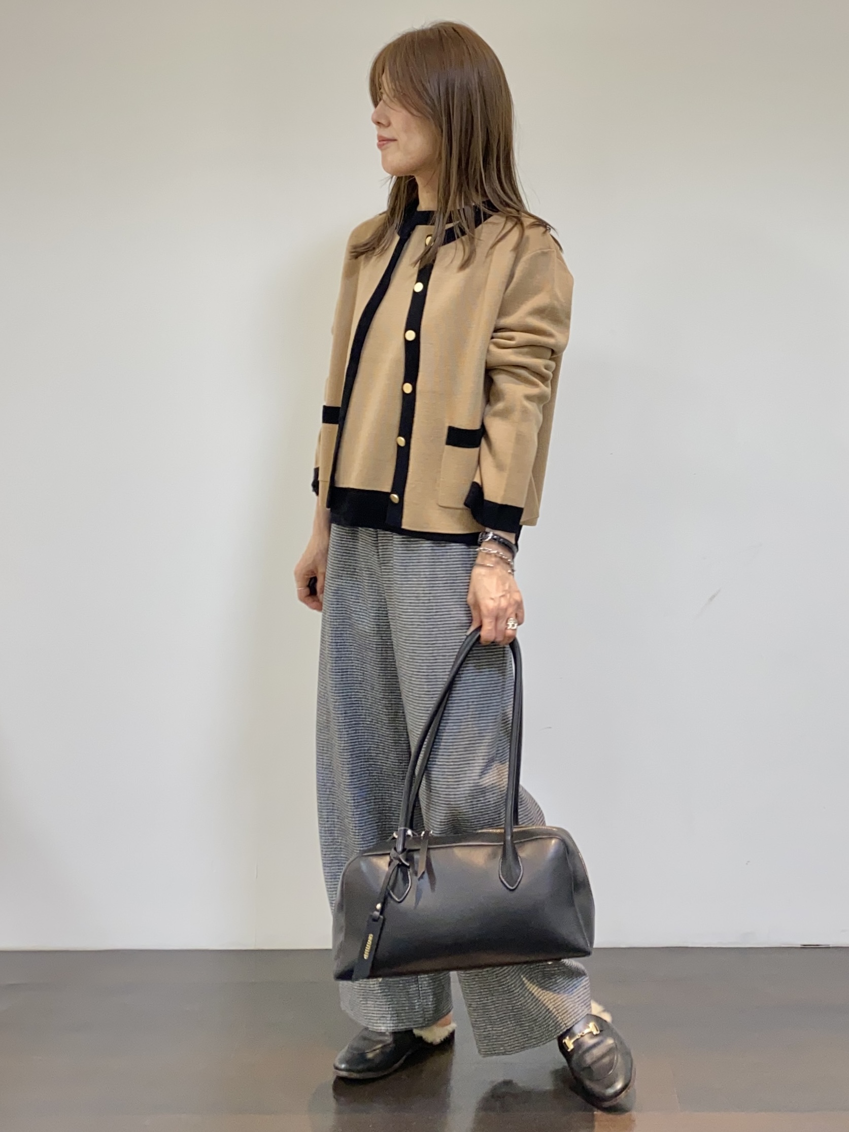 tomoさんの「UNTITLED｜【アンサンブル可/ジャケットライク】モールラインカーディガン」を使ったコーディネート