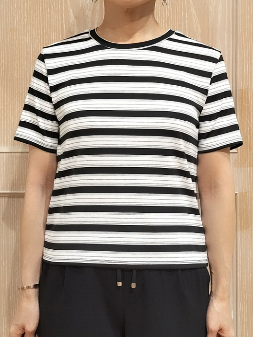 YUKIさんの「SHOO･LA･RUE｜【2点セット/洗濯機可】マルチボーダーTシャツ+カーディガン」を使ったコーディネート