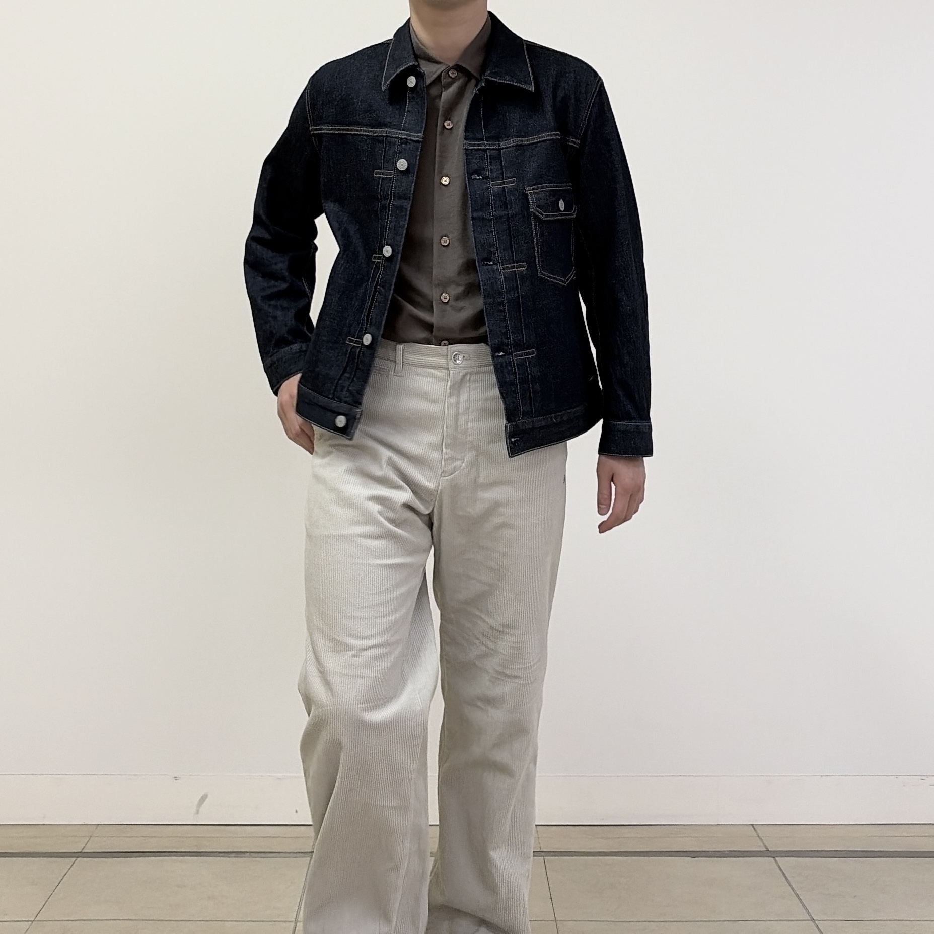 千葉亮太さんの「DRESSTERIOR｜KAIHARA denim トラッカージャケット」を使ったコーディネート