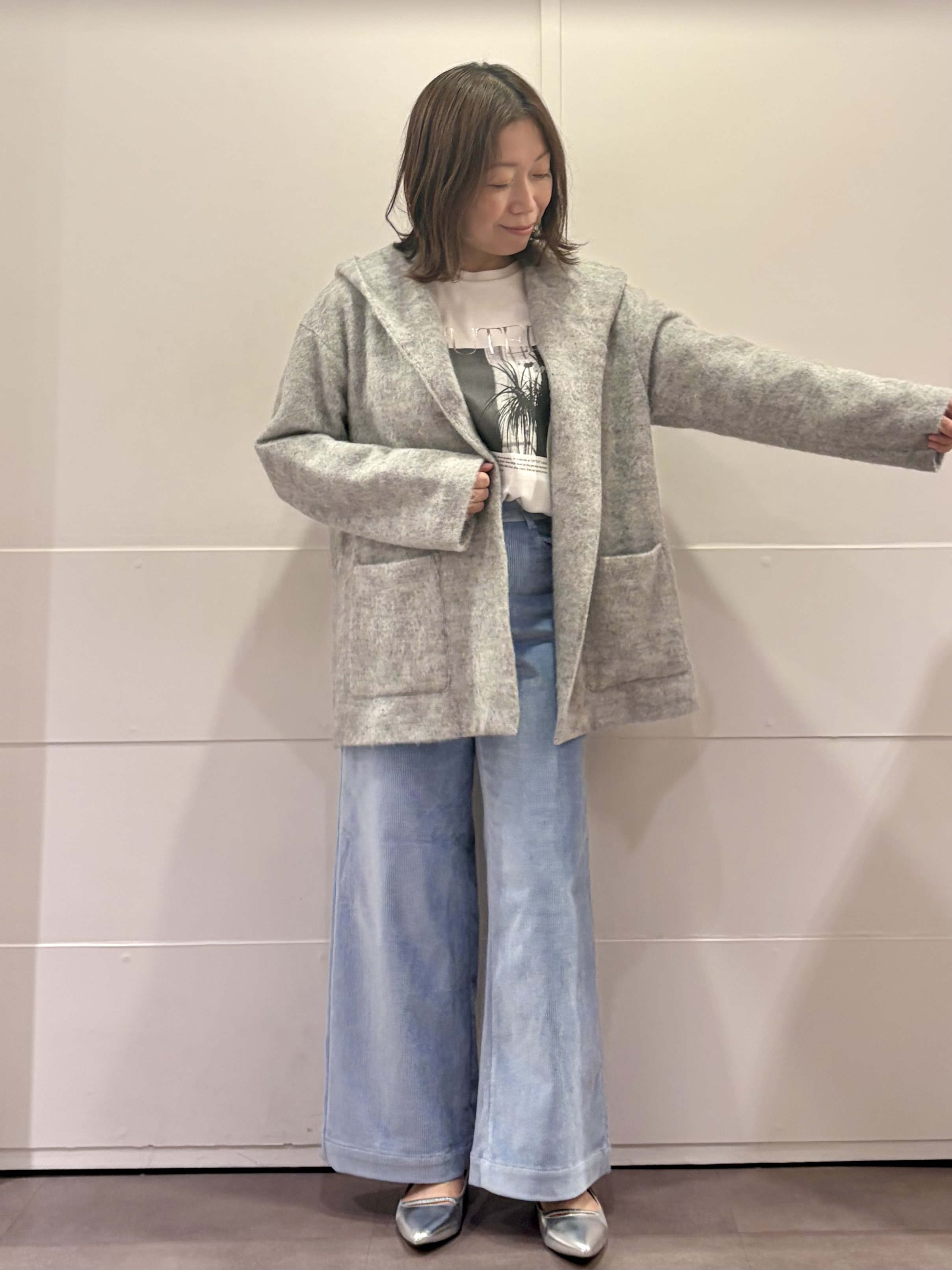 TOKOさんの「UNTITLED｜【軽アウター/秋羽織り】シャギーフーディ―カーディガン」を使ったコーディネート