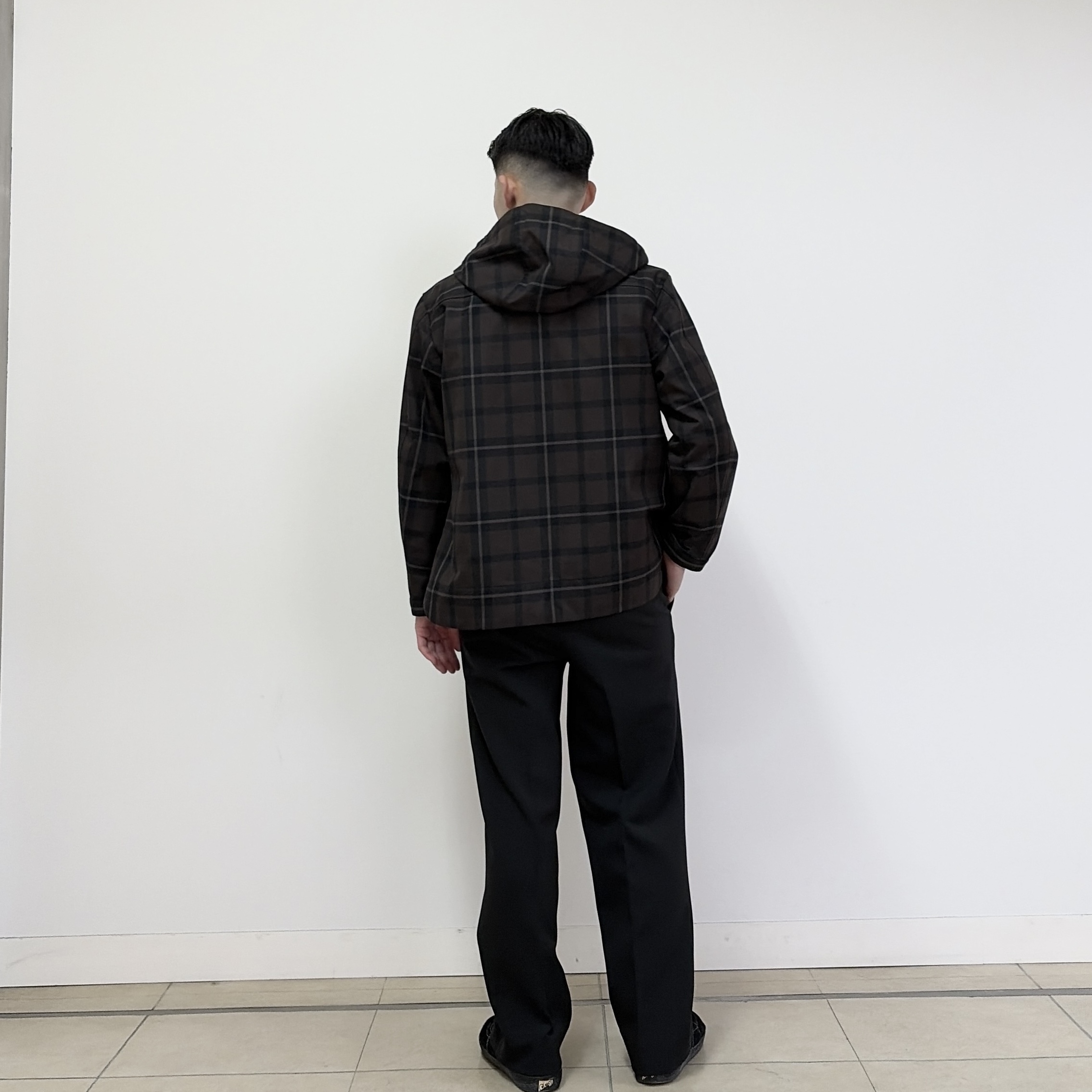 千葉亮太さんの「DRESSTERIOR｜チェックマウンテンパーカー」を使ったコーディネート