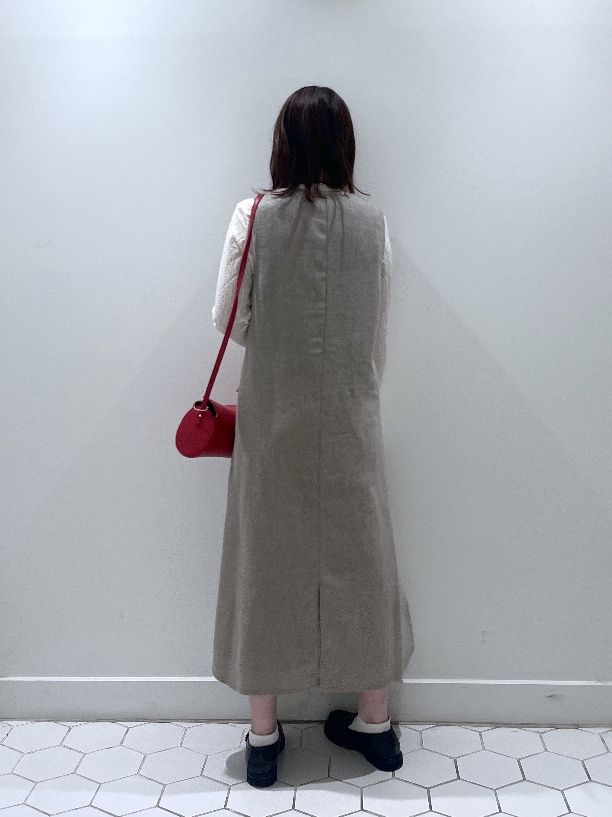 Makinoさんの「Dessin｜【洗える/秋のレイヤード】シュリンクレース ハイネックプルオーバー」を使ったコーディネート
