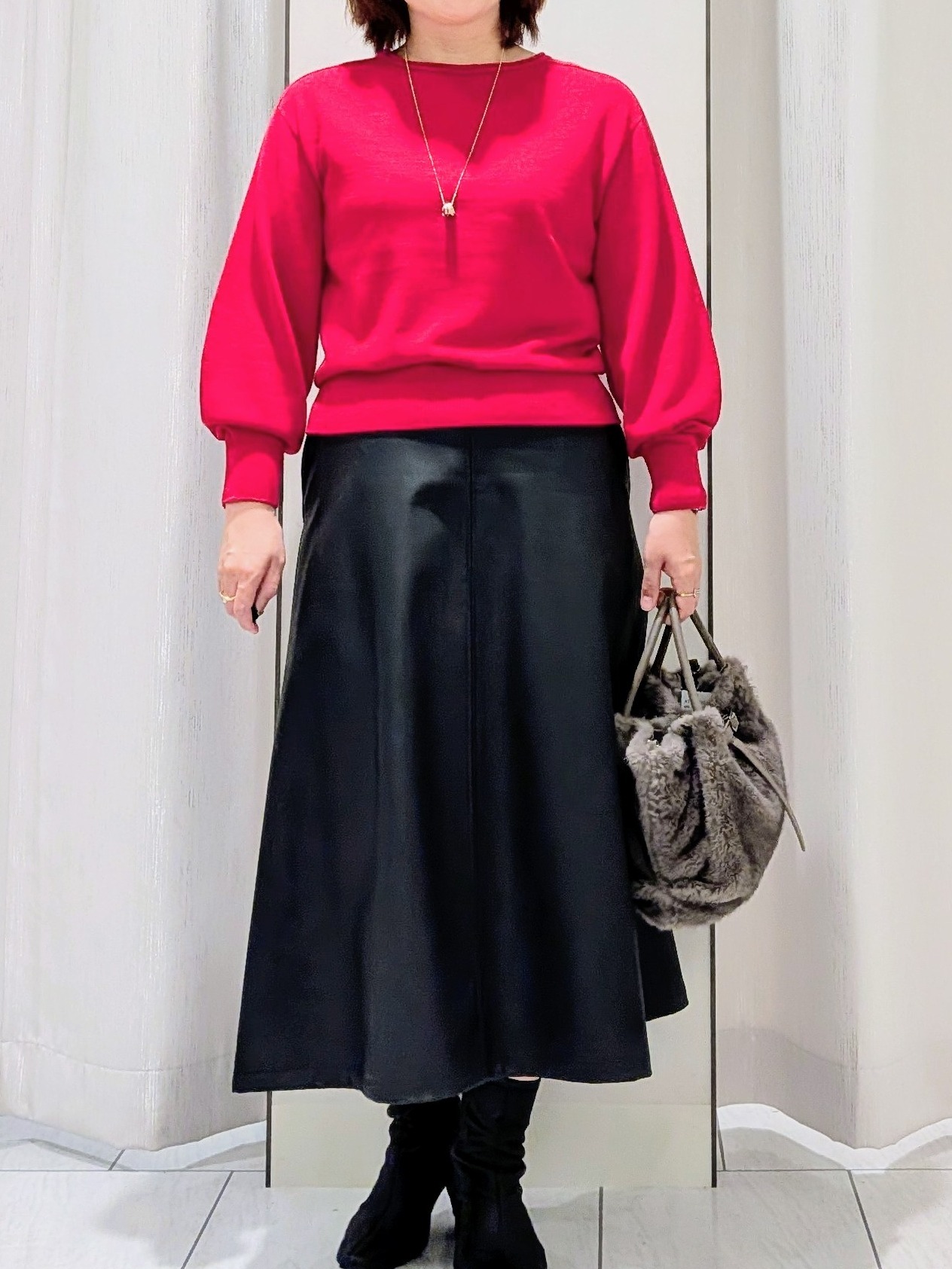 Onumaさんの「UNTITLED｜【大人の抜け感/8色展開】ボリュームスリーブニットプルオーバー」を使ったコーディネート