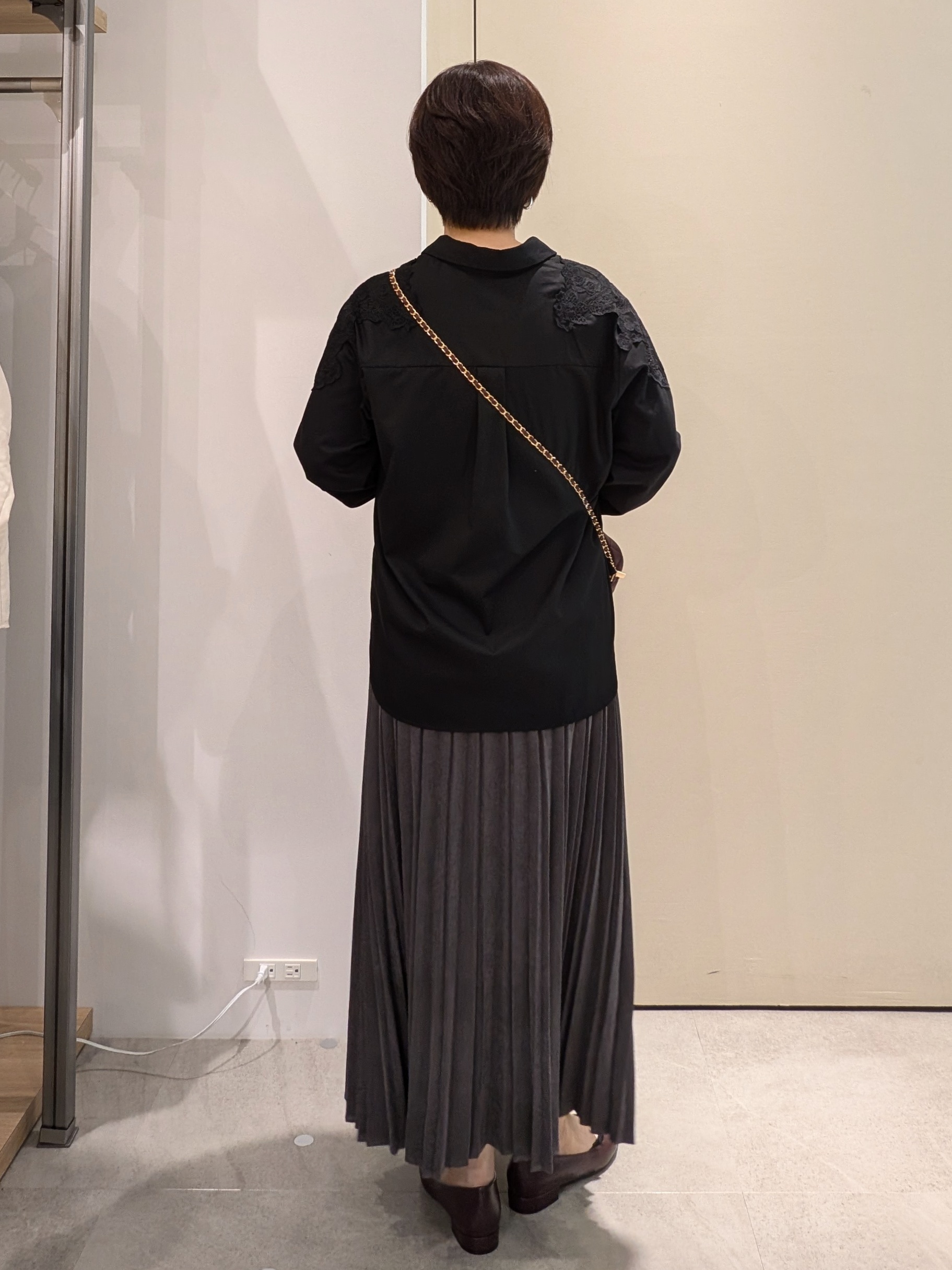 yu-koさんの「OPAQUE.CLIP｜レースモチーフドッキングシャツ【洗濯機OK】」を使ったコーディネート
