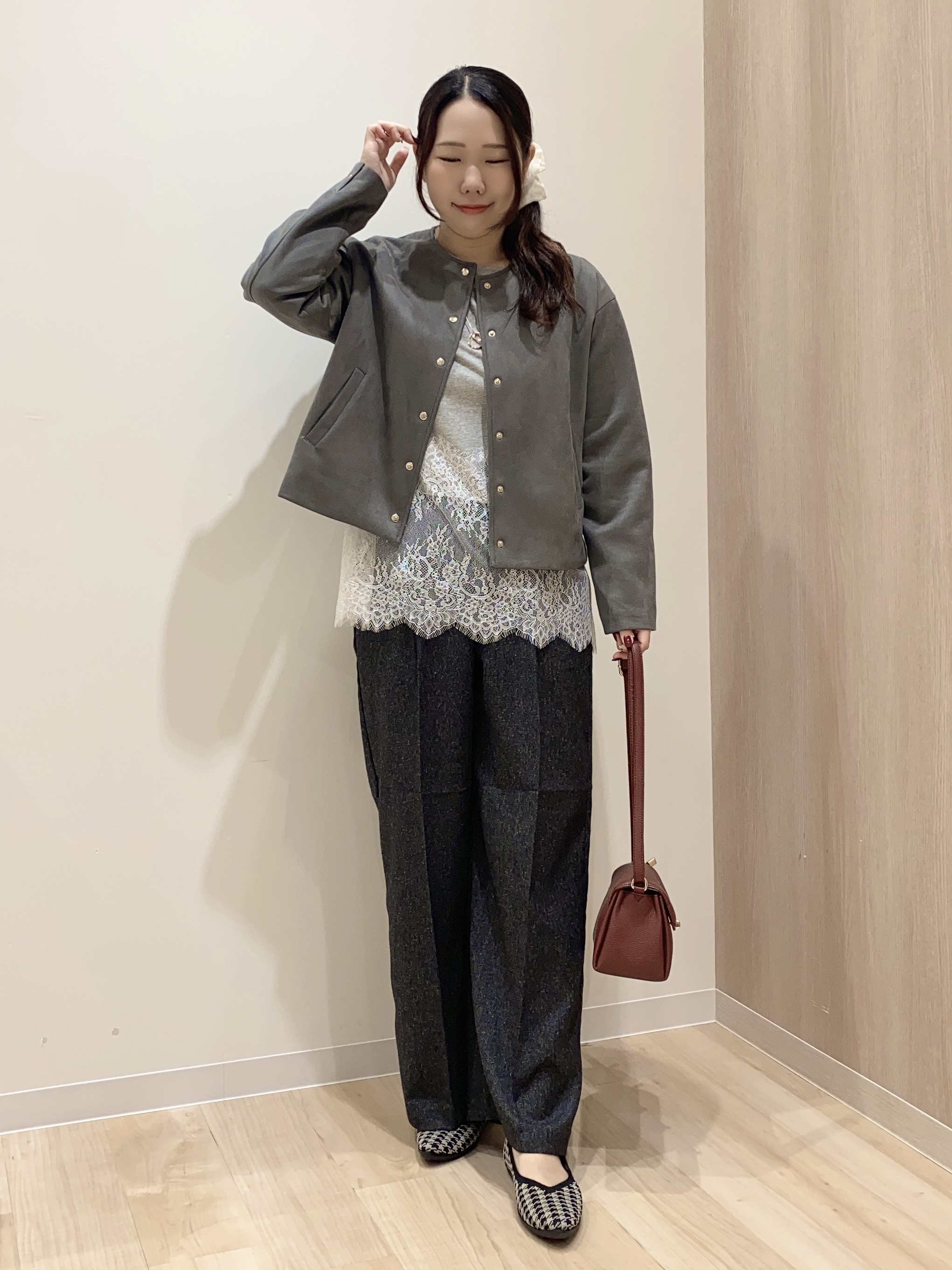 HANAさんの「grove｜【洗える】マシュマロのようにやわらか スエード調ジャケット」を使ったコーディネート