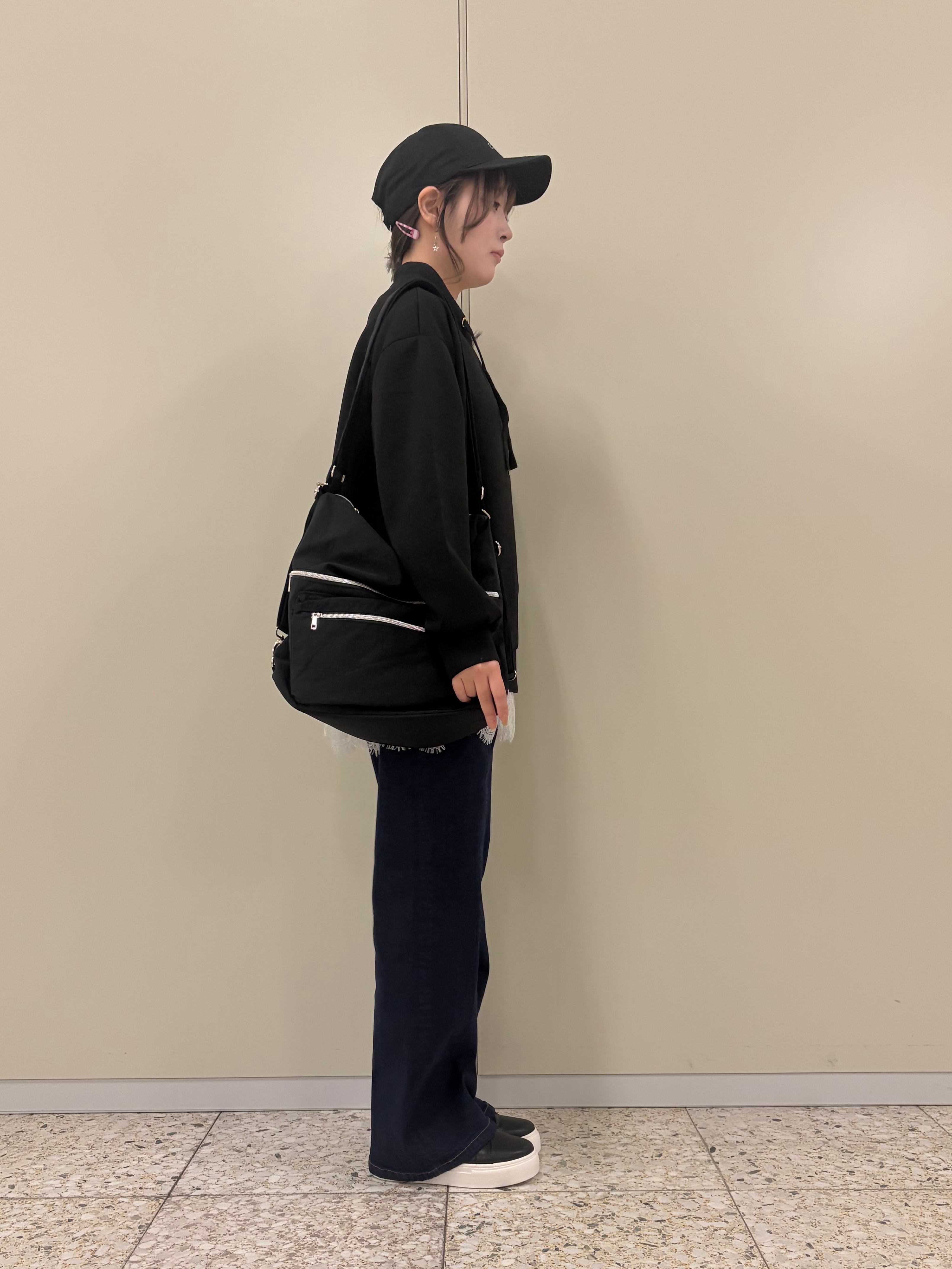 ひよりん⭐️さんの「SHOO･LA･RUE｜【S-LL/体型カバー】もちさらなめらかタッチ 抜き襟風トップス」を使ったコーディネート