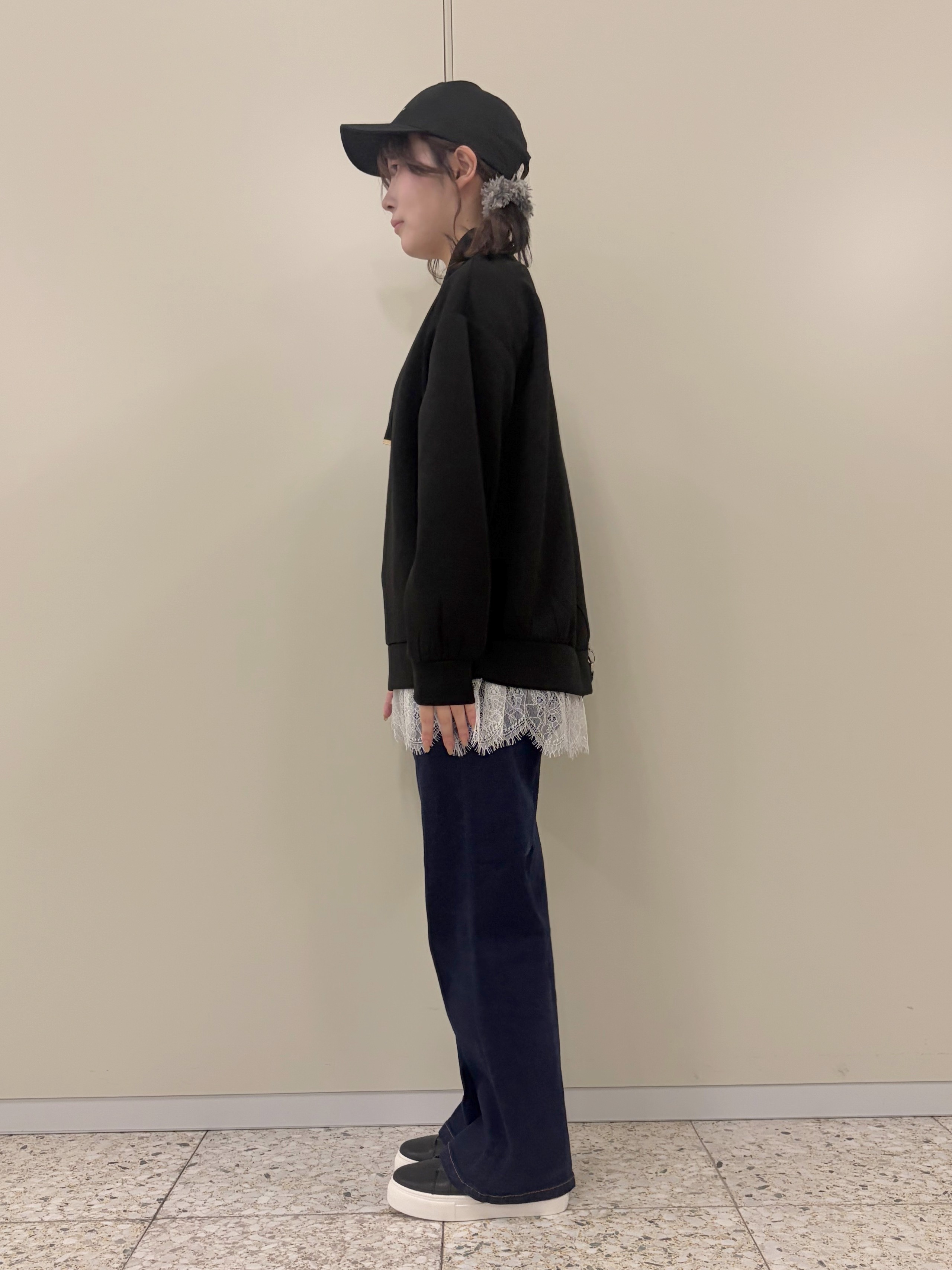 ひよりん⭐️さんの「SHOO･LA･RUE｜【S-LL/体型カバー】もちさらなめらかタッチ 抜き襟風トップス」を使ったコーディネート