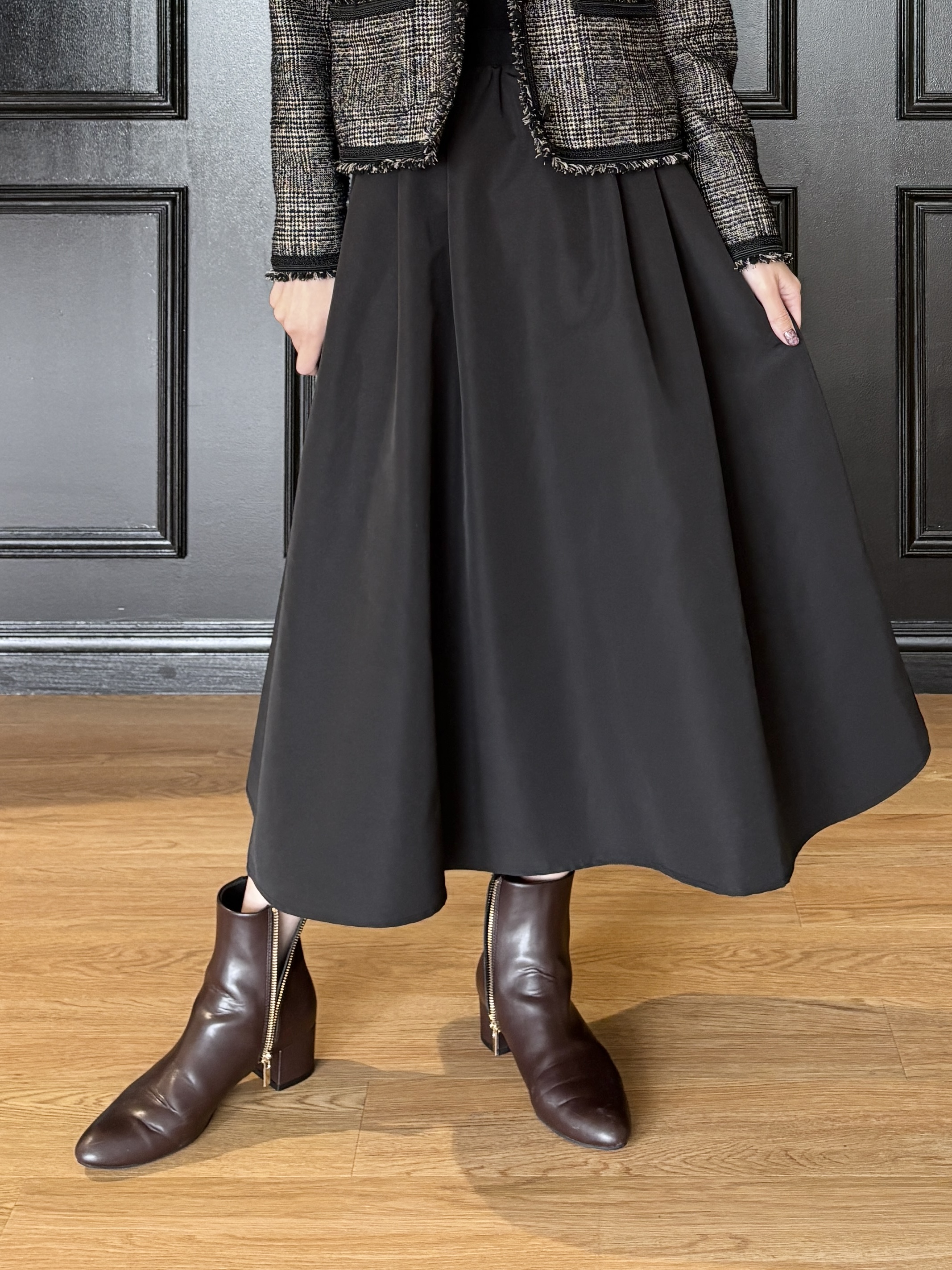 清水夏姫さんの「DRESSTERIOR｜バイカラーニットコンビワンピース」を使ったコーディネート