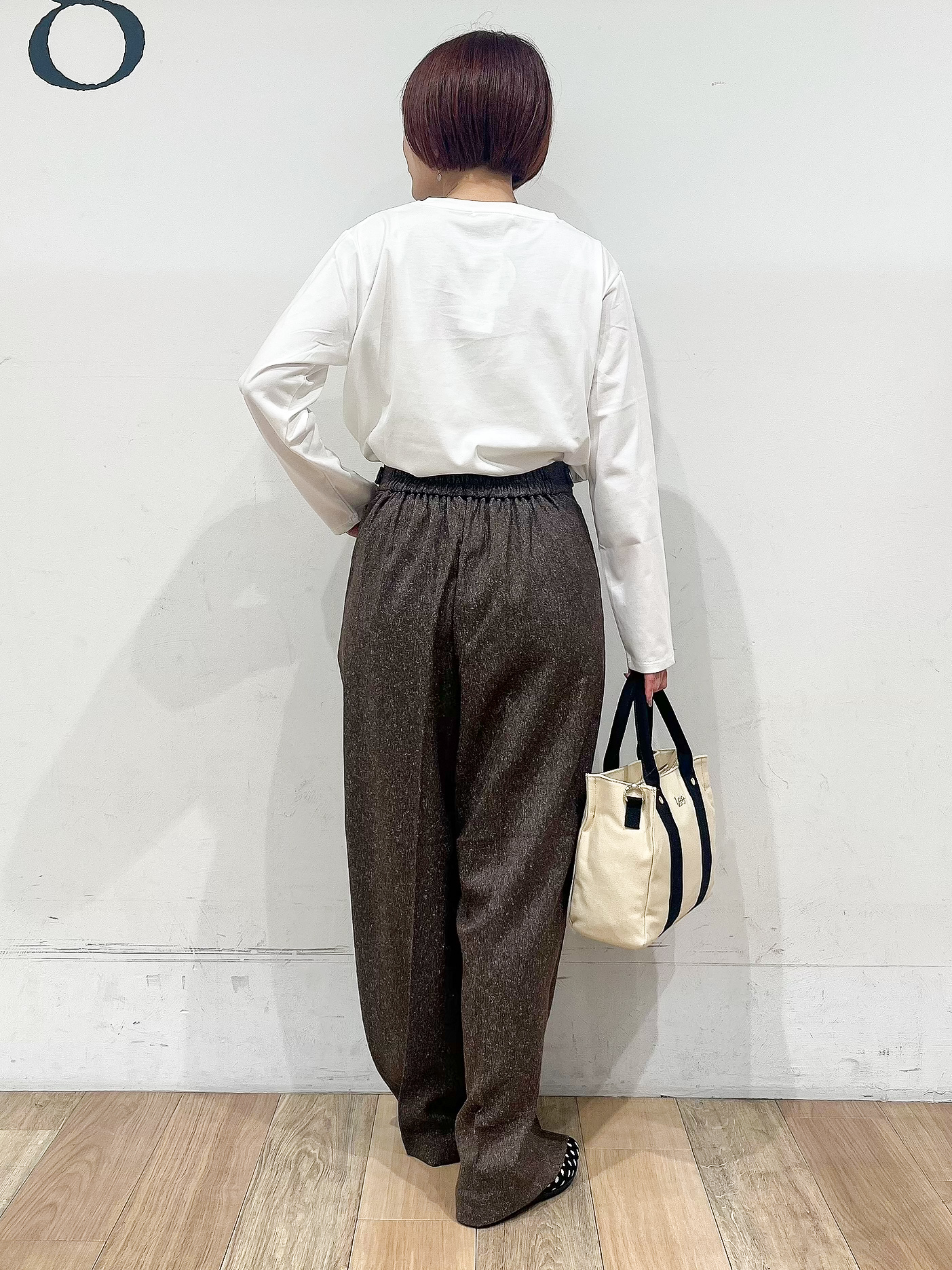 山さんさんの「grove｜【きれいめに着こなせる】大人のダンボールフードパーカ」を使ったコーディネート