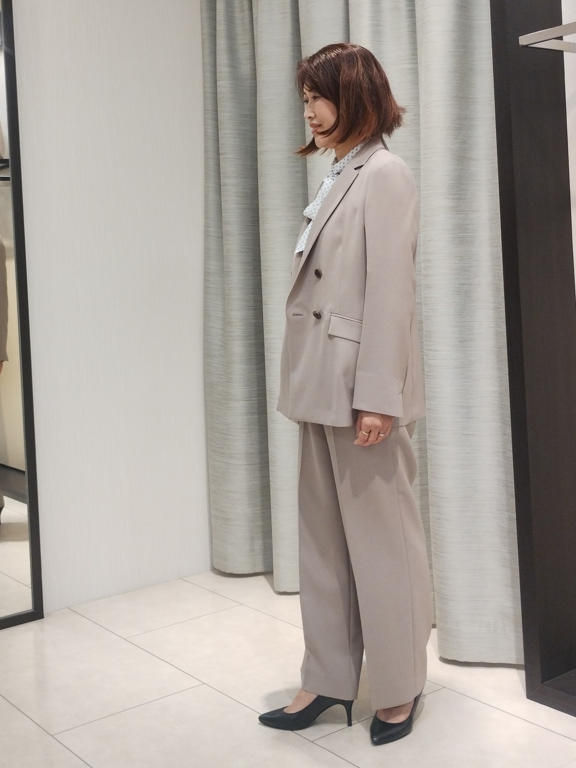 u&minus;macoさんの「UNTITLED｜【新色追加/セットアップ可】エアリー ダブルブレストジャケット」を使ったコーディネート