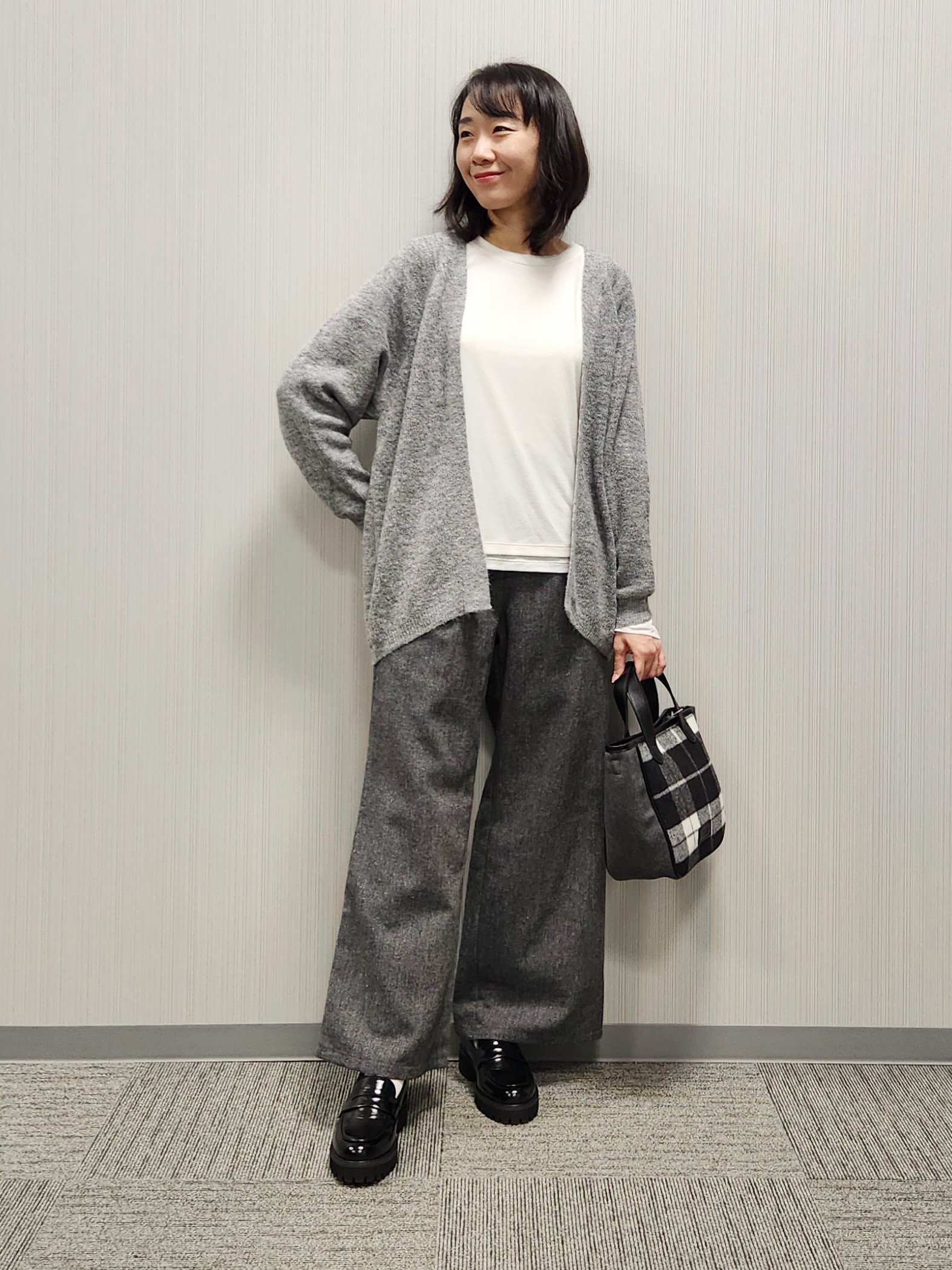 naraさんの「Dessin｜【洗える】モヘアブレンドニット ボタンレスカーディガン」を使ったコーディネート