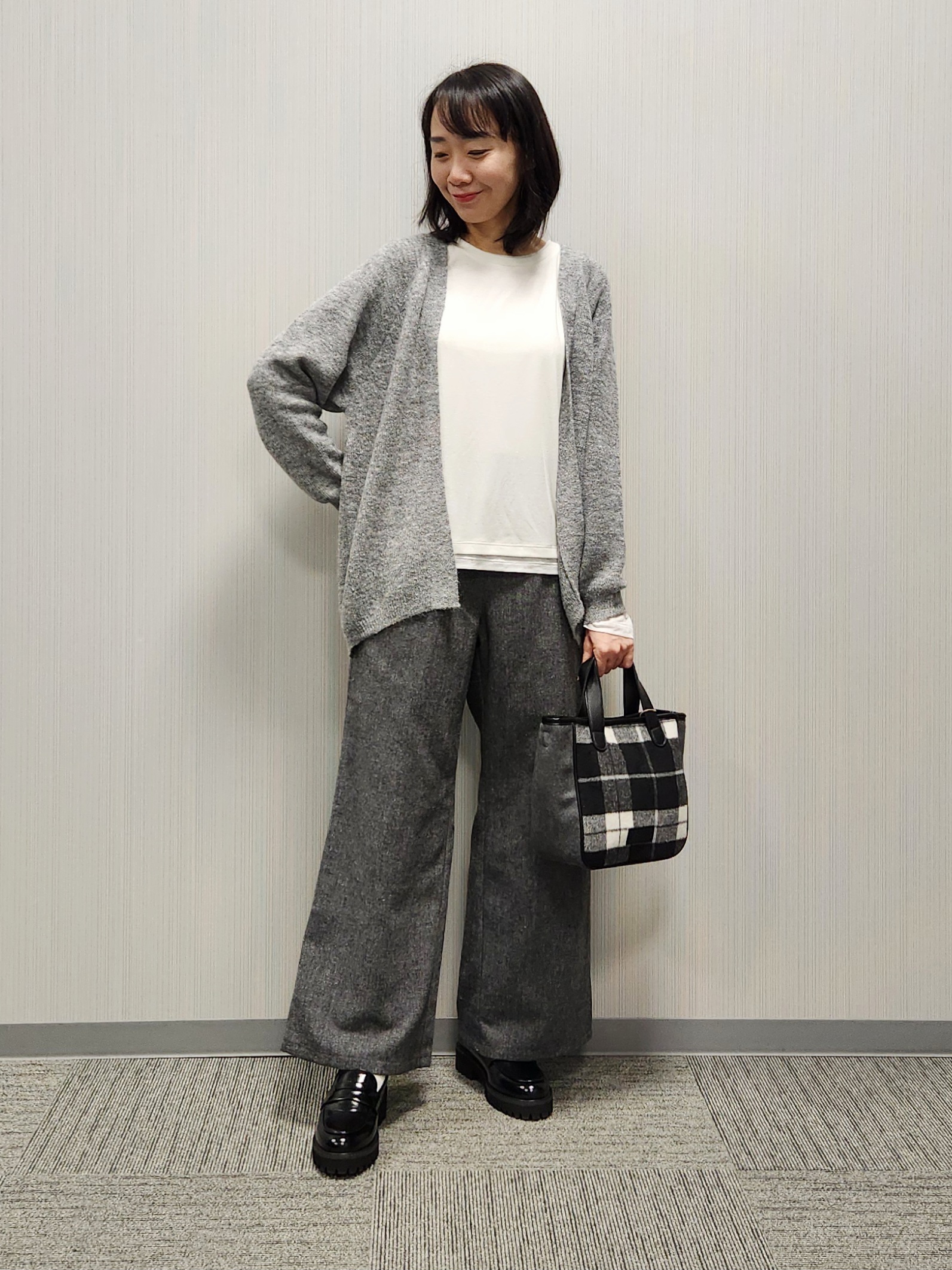 naraさんの「Dessin｜【洗える】モヘアブレンドニット ボタンレスカーディガン」を使ったコーディネート