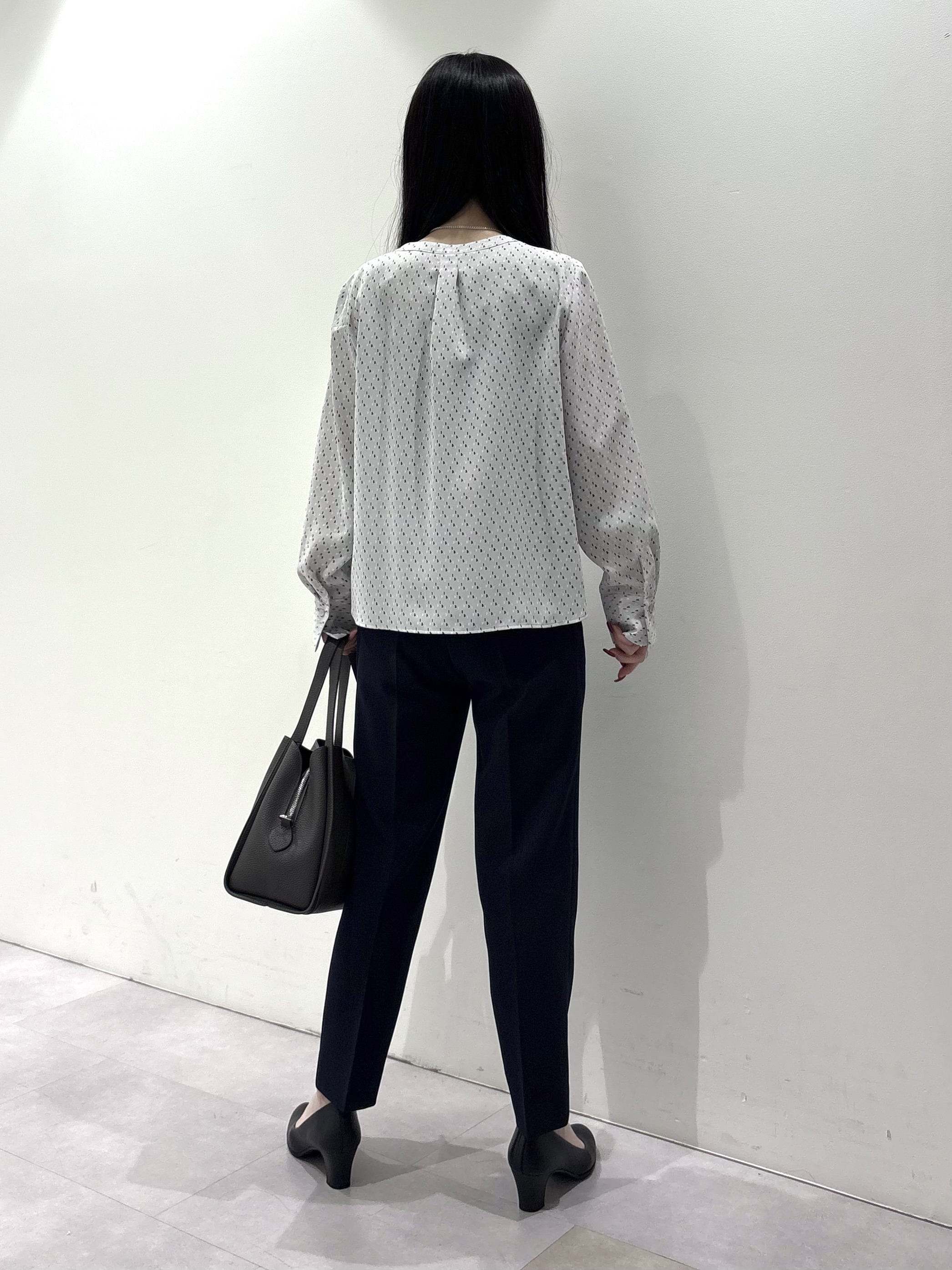 KEIKOさんの「INDIVI｜【洗える／通勤／スーツ】メランジストレッチ テーラードカラージャケット」を使ったコーディネート