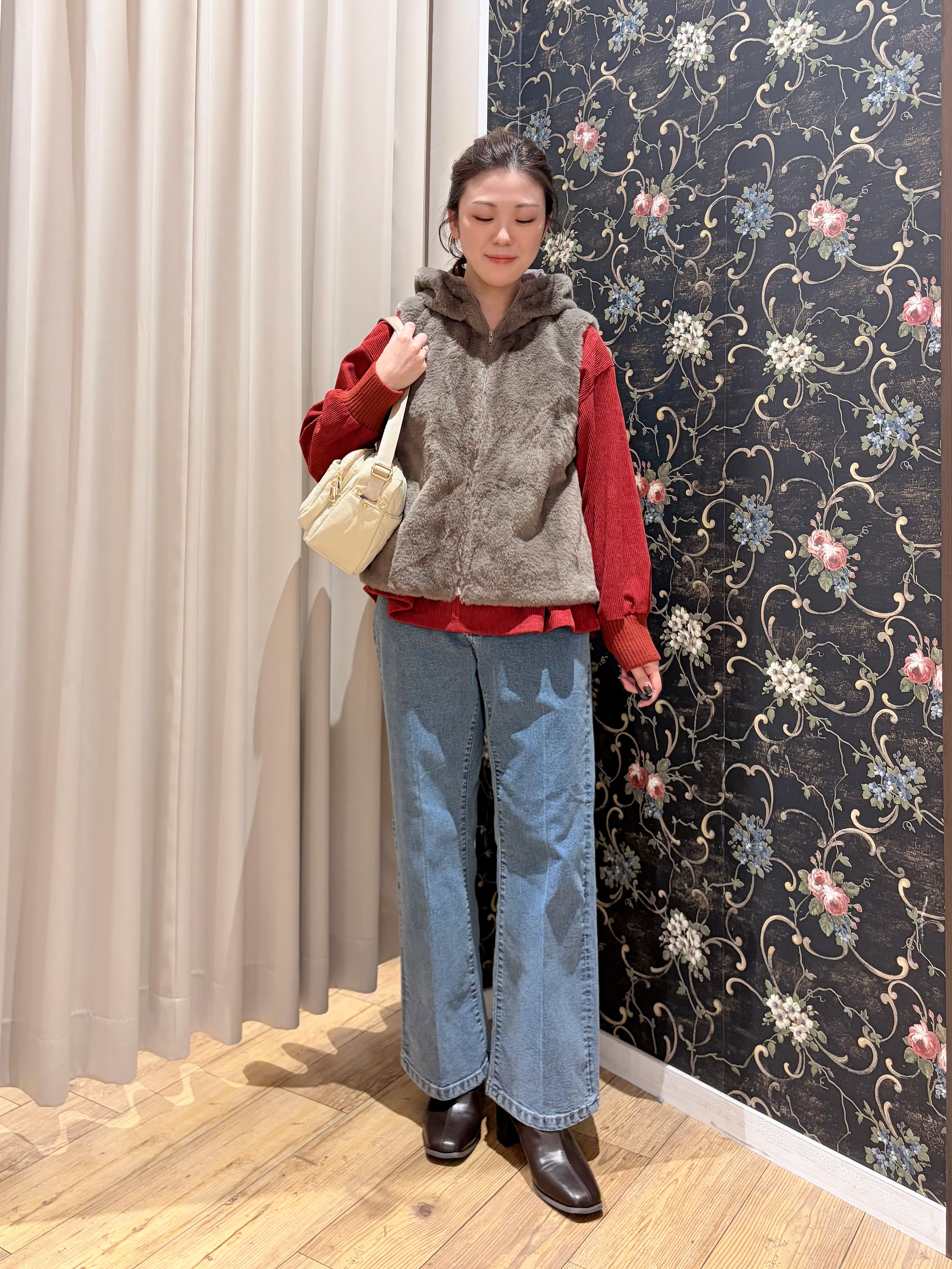 おうめさんの「SHOO･LA･RUE｜【洗濯機可/撥水/マルチWAY】ファーライナー付き 毎日欲張りマンパ」を使ったコーディネート
