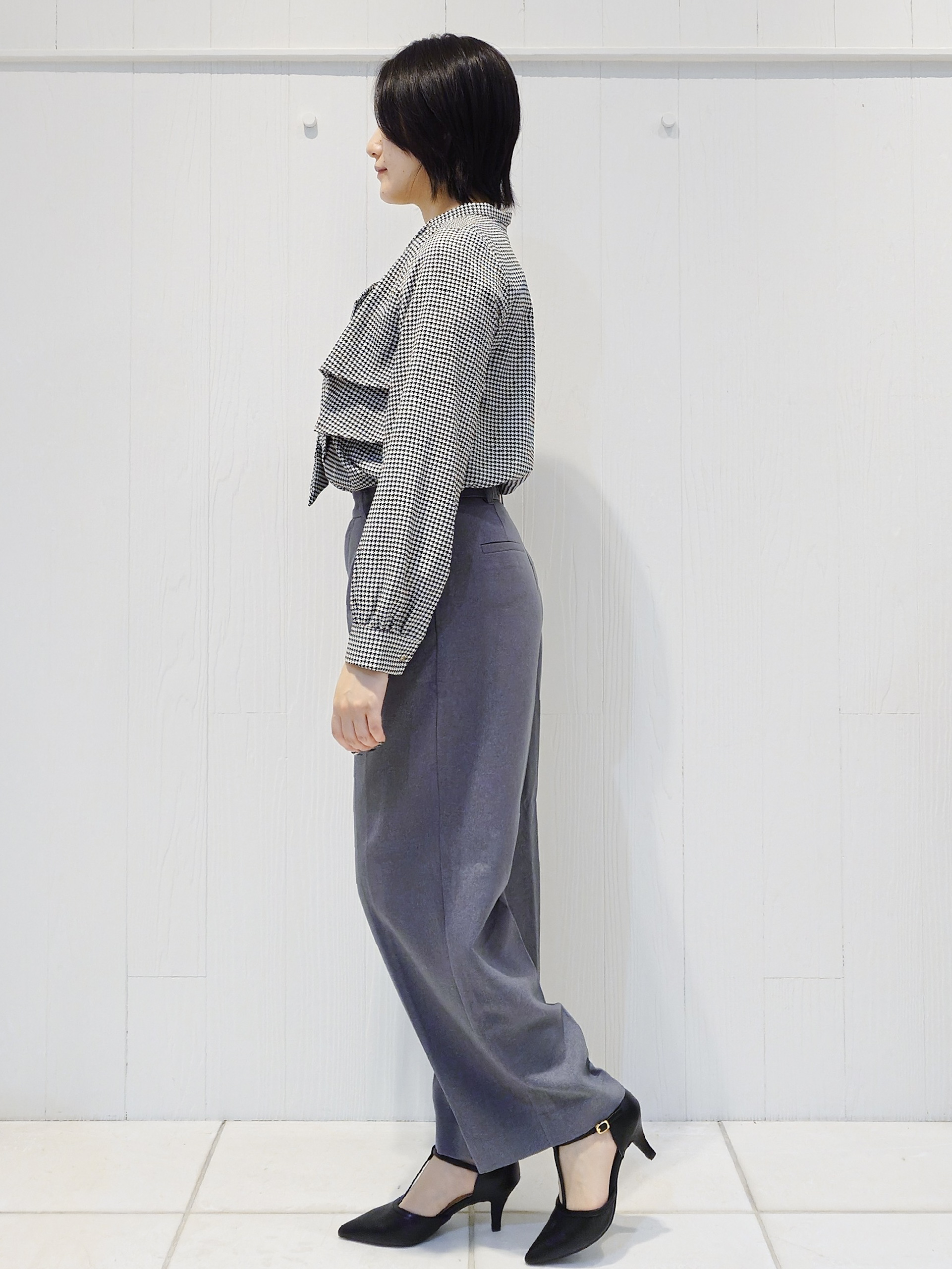 haruさんの「index｜【防シワ】ダブルフレアボウタイブラウス《洗濯機OK／イージーアイロン》」を使ったコーディネート